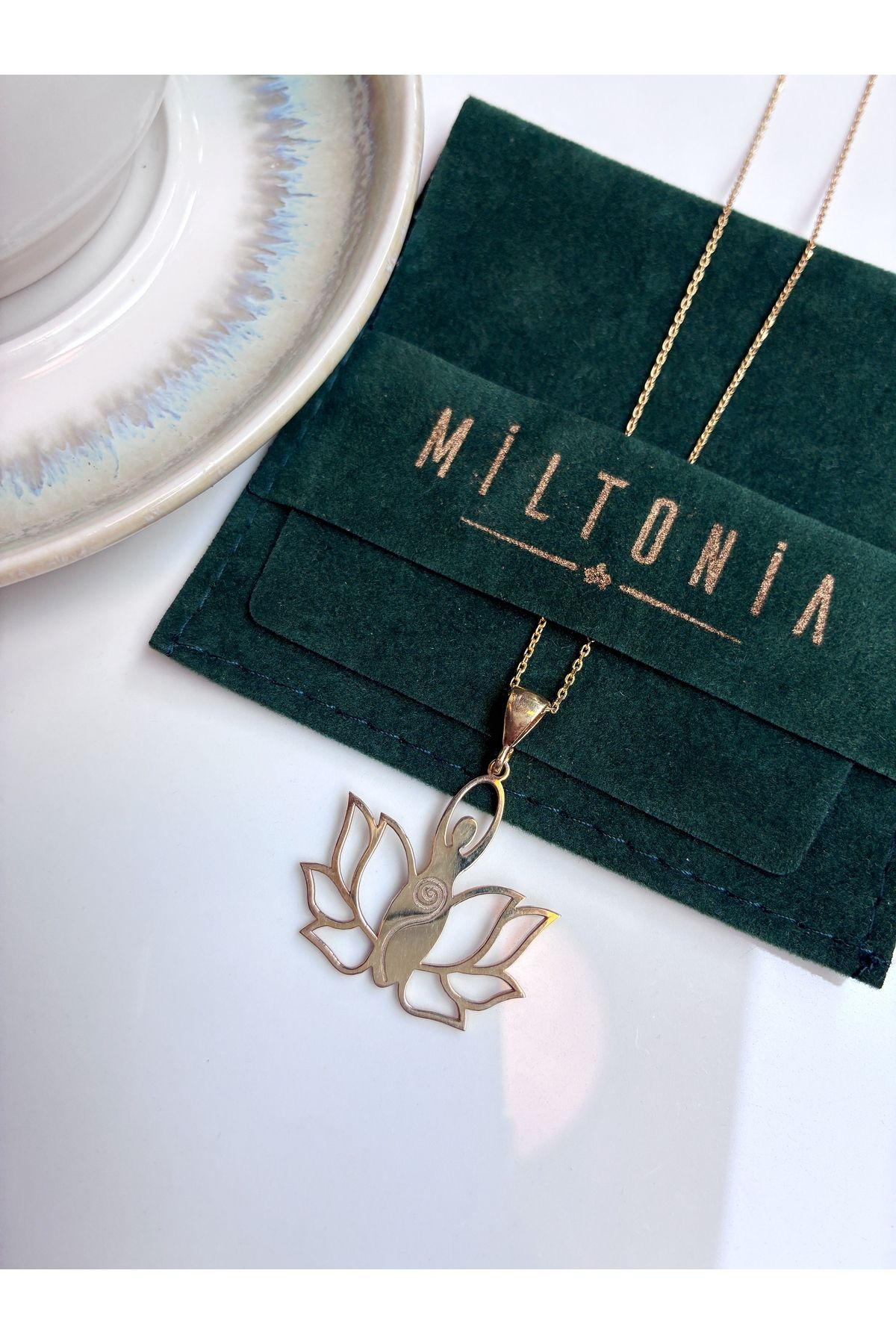 Miltonia 925s Gümüş Lotus Kibele Gümüş Kolye