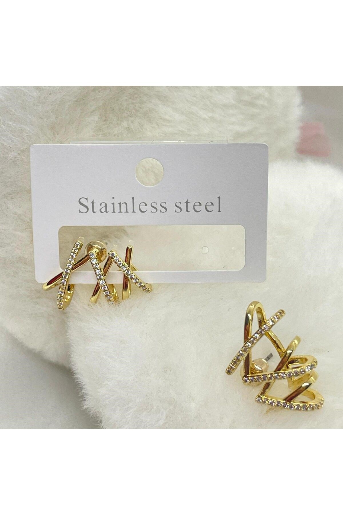 melif accesories Modern Altın Renk Çelik Küpe – Taşlı X Figürlü Şıklık