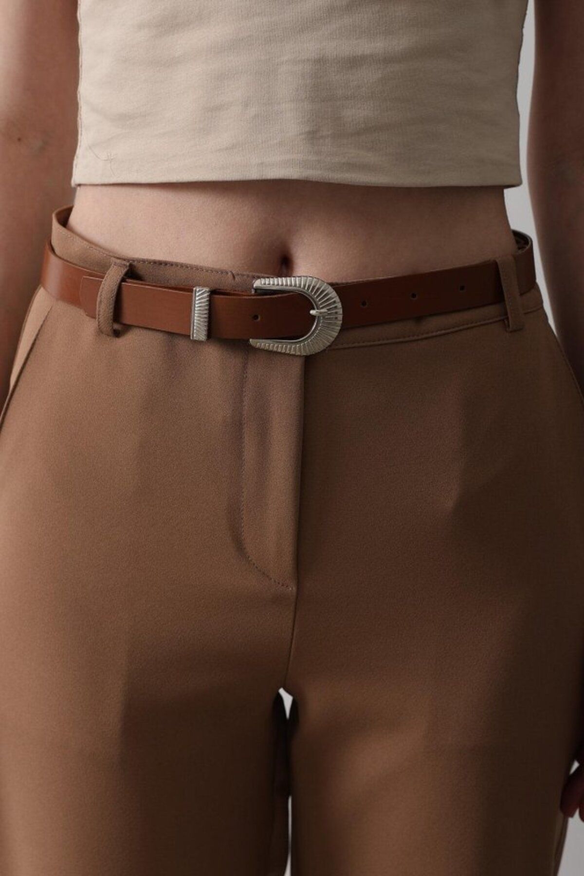 Kadınle Kemerli Havuç Pantolon - Taba