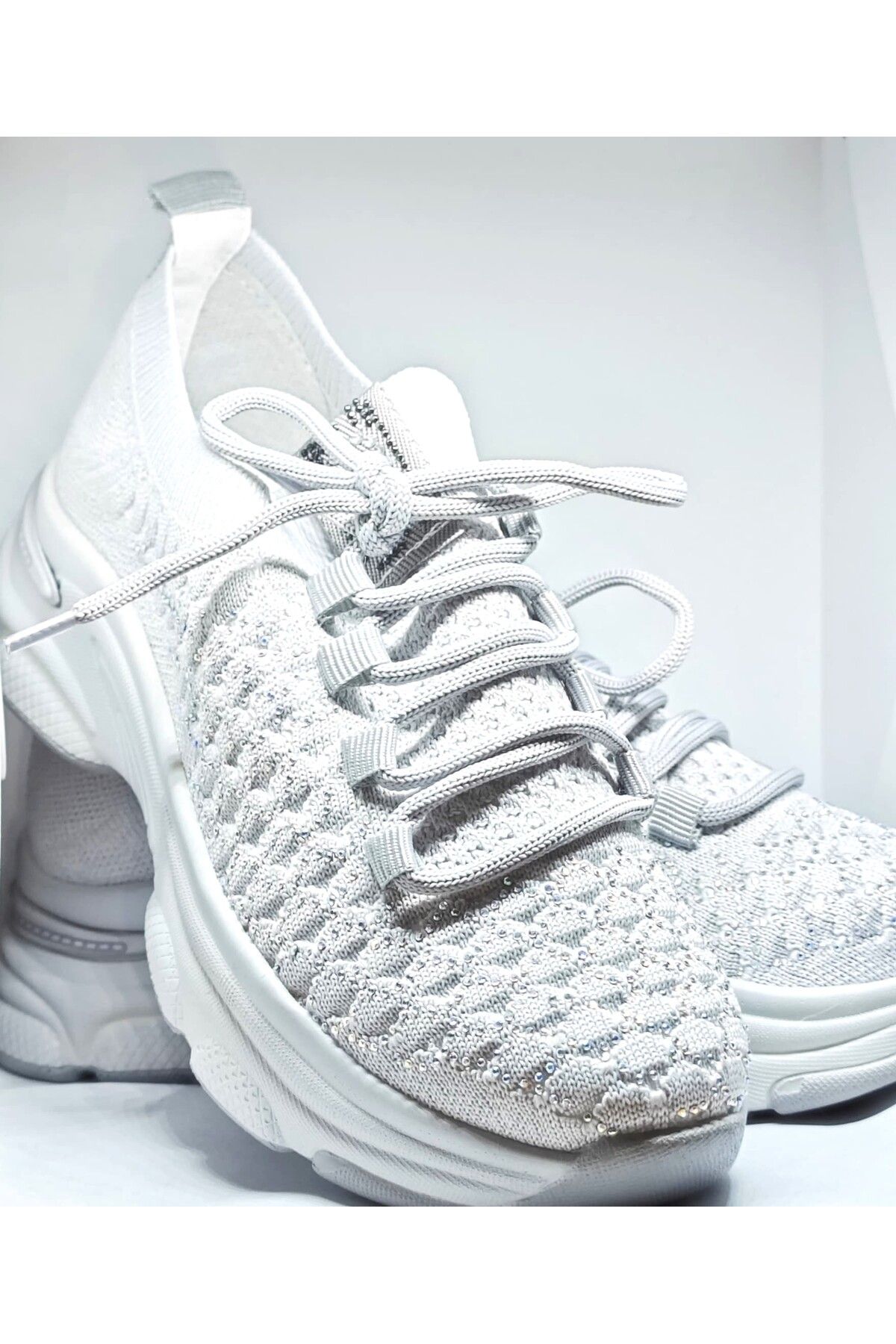 Moda Hanım Kadın Taşlı Beyaz Triko Bağcıklı Ortopedik Rahat Taban Sneaker