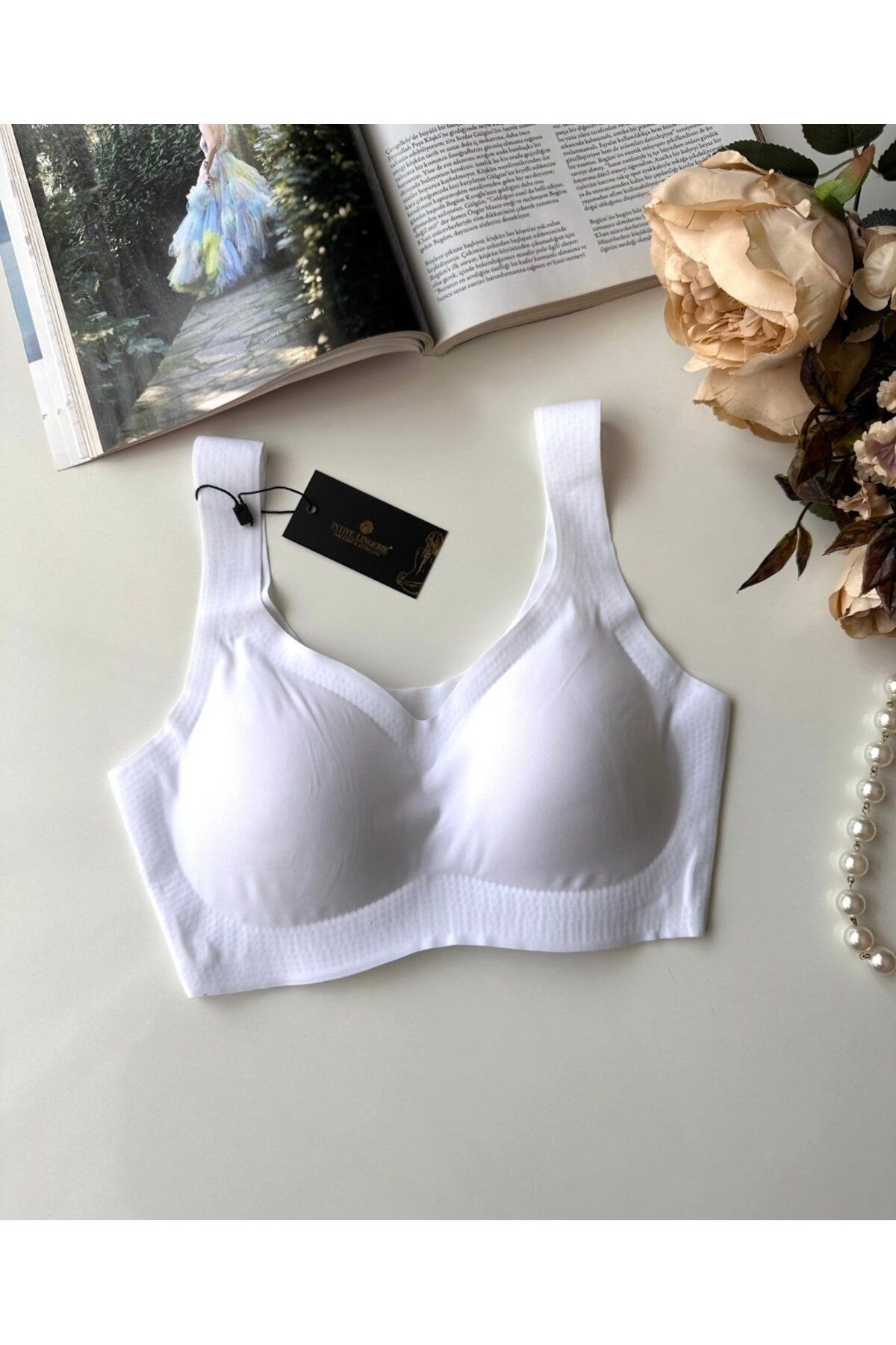 İntive Lingerie Carla Balensiz Dikişsiz Push-up Invisible Ice-Silk (Görünmez) Sütyen - İthal Bra