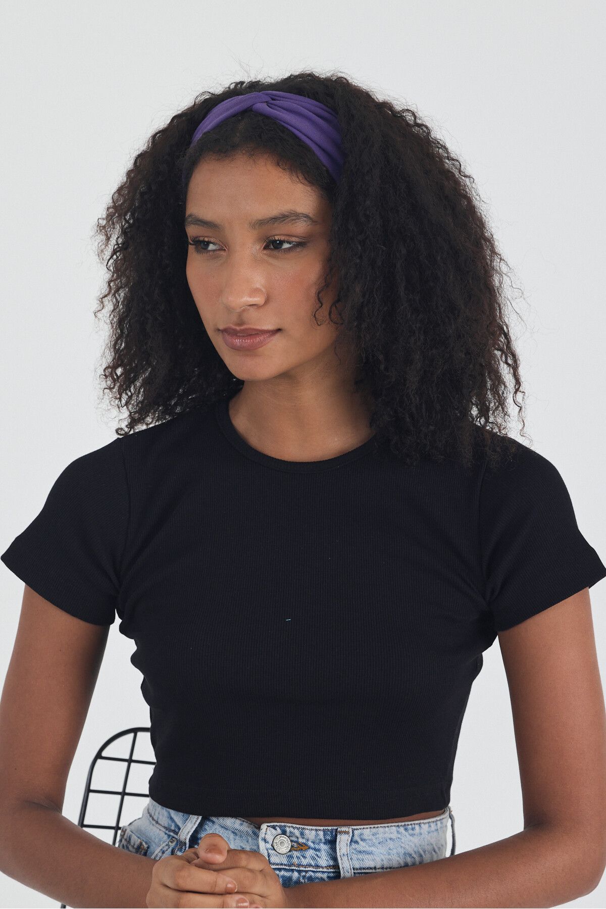 Butikgiz Siyah Kısa Kol Bisiklet Yaka Vücuda Oturan Kaşkorse Crop + Bandana Set %100 Pamumklu, Esnek Rahat
