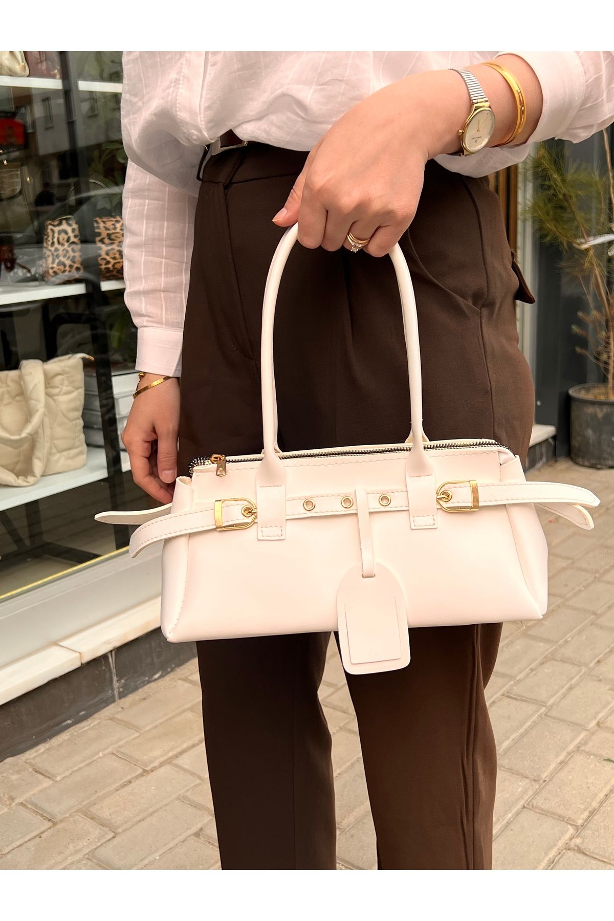 Butik Kadın Çift Tokalı Kemer Detaylı El Ve Omuz Çantası