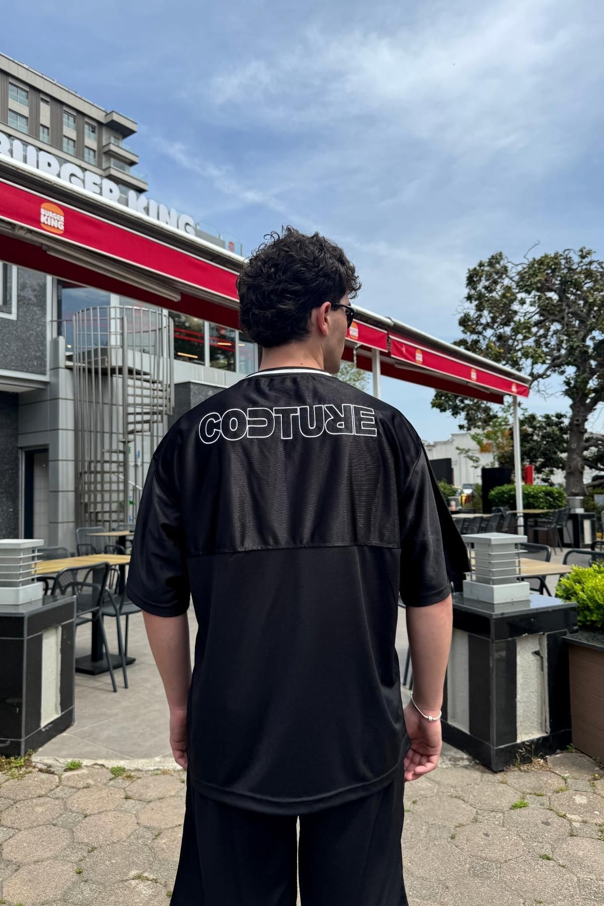 Jr.Crime Couture Nakışlı Şerit Detay Siyah File Oversize Forma Tshirt