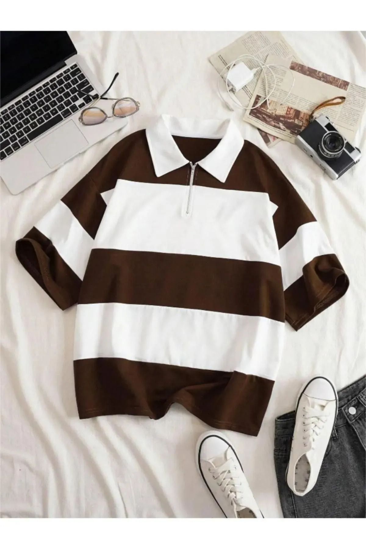 DESCARTES Kadın Çizgili Düz Fermuarlı Polo Yaka Oversize T-shirt