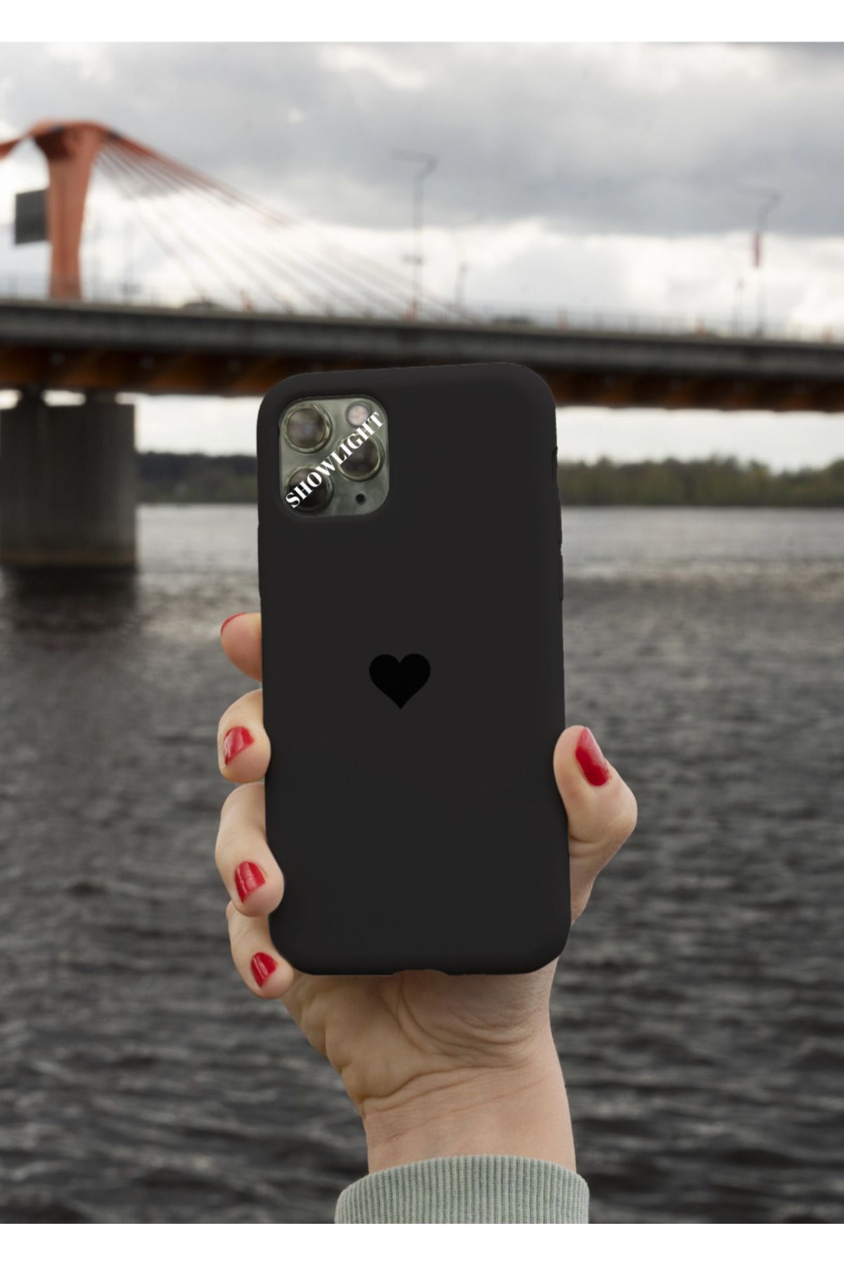 SHOWLIGHT İphone SE 3 (2022) Uyumlu Kalp Serisi Basic Premium Telefon Kılıfı