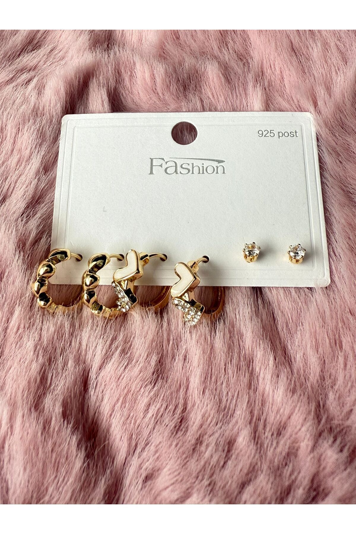 Butik Yeni Sezon Gold Beyaz Kalp ve Taş Detaylı 5’li Minimal Küpe Seti - A Kalite
