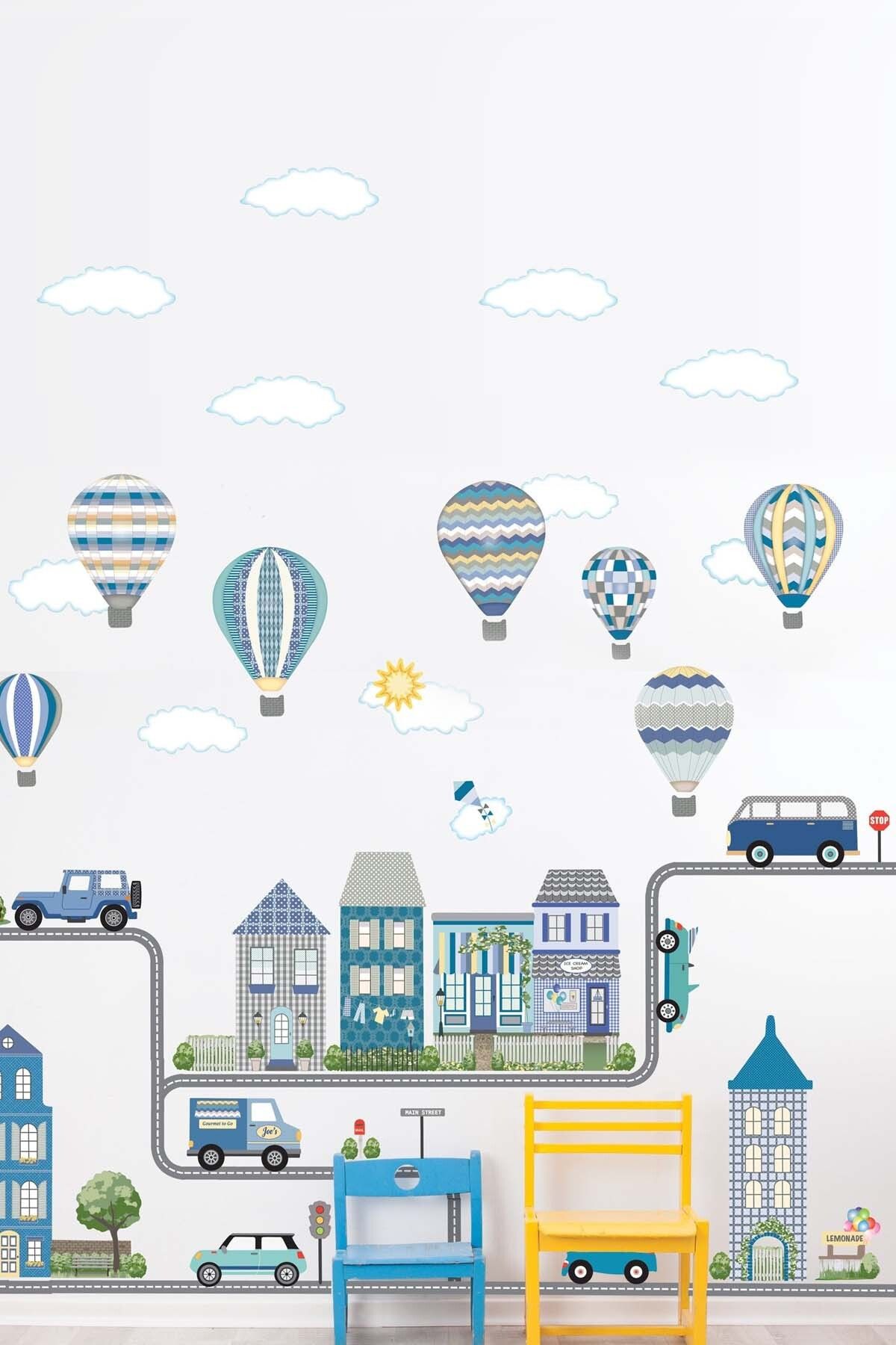 KT Decor Şehir Hayatı Taşıtlar Yollar Evler ve Balonlar Erkek Çocuk Odası Duvar Sticker Seti