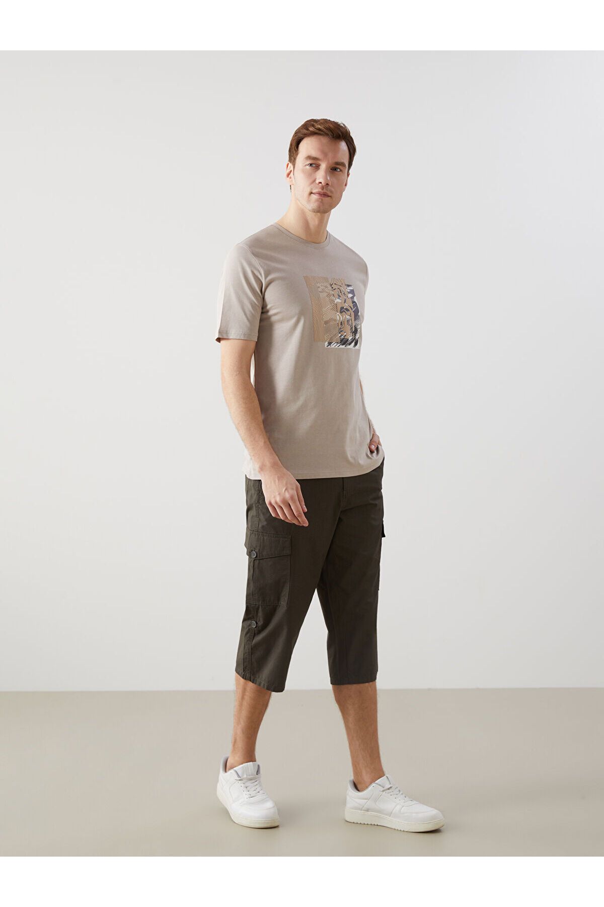 LC Waikiki Standart Kalıp Gabardin Erkek Roller Şort