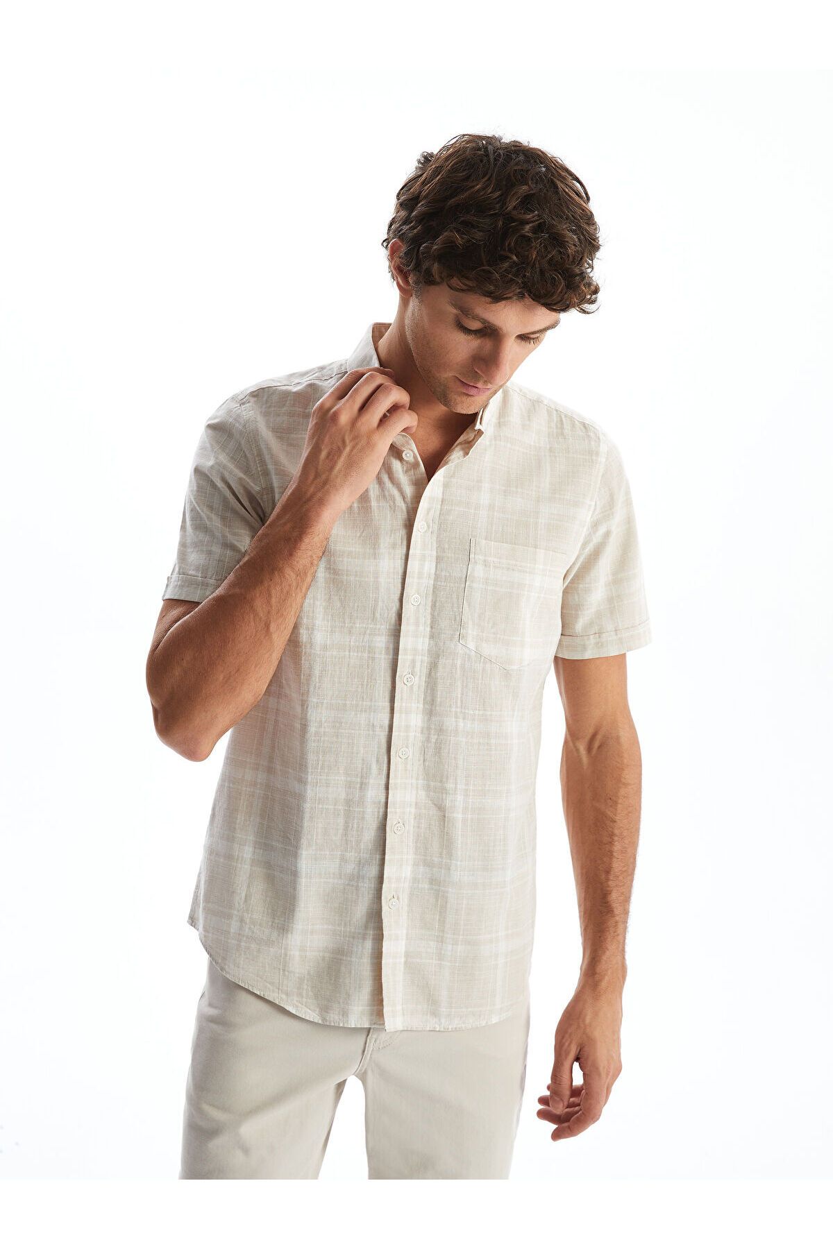 LC Waikiki Regular Fit Kısa Kollu Ekose Poplin Erkek Gömlek