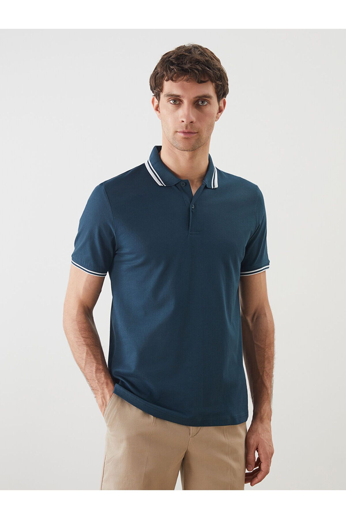 LC Waikiki Polo Yaka Kısa Kollu Erkek Dokulu Tişört