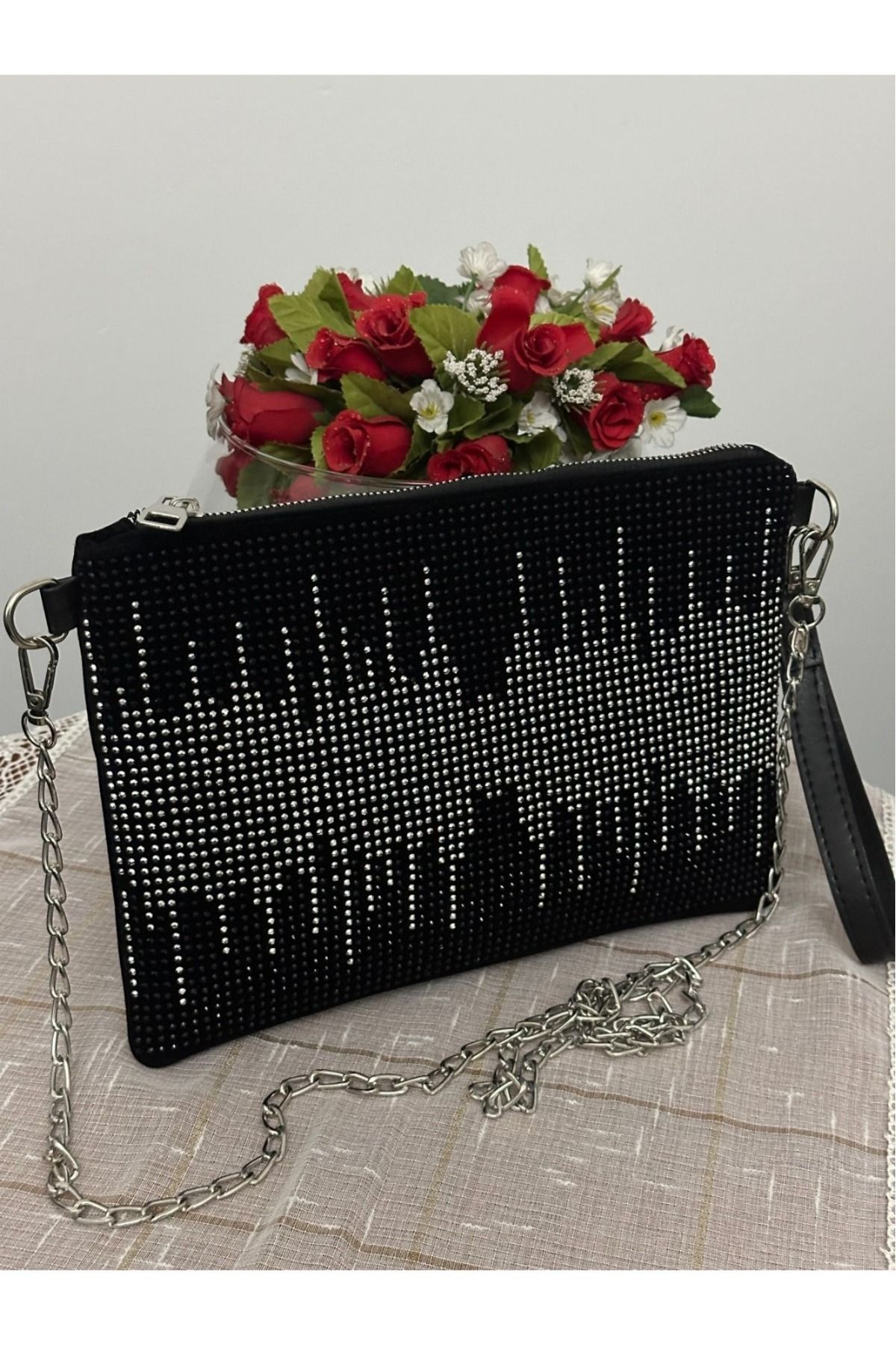 Elanore Zincir ve Taş Detaylı Kadın Clutch Çanta