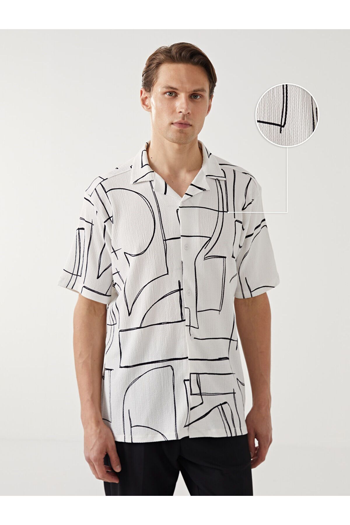 LC Waikiki Regular Fit Kısa Kollu Desenli Erkek Gömlek