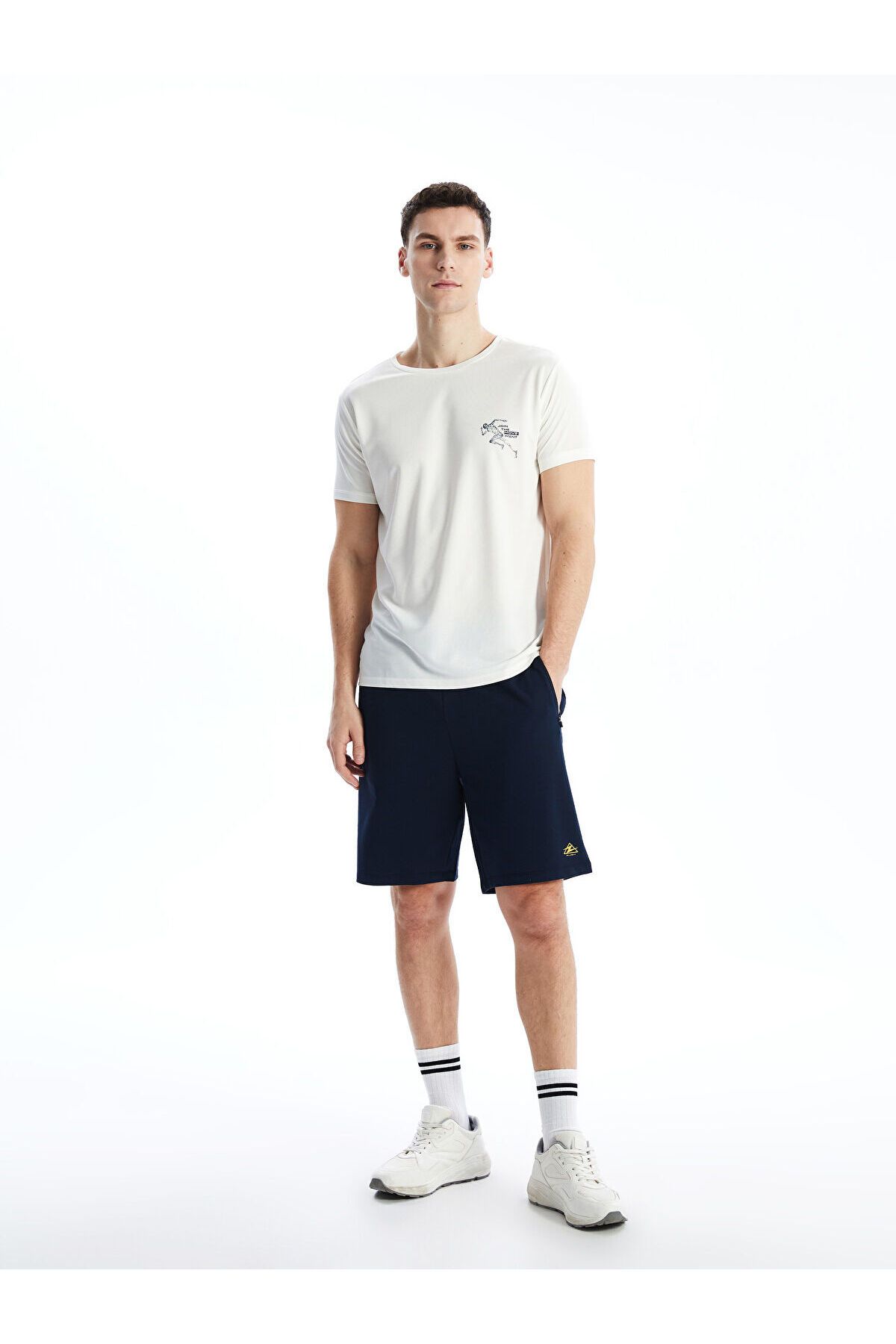 LC Waikiki Slim Fit Erkek Spor Şort