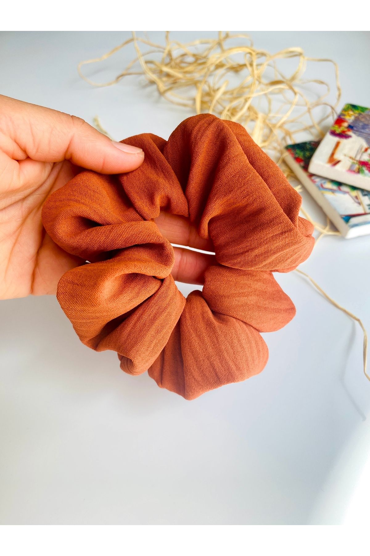 seyranat Kahverengi-Tarçın Rengi Kaliteli Ayrobin Kumaş Kadın Orta Boy 12 cm Simit Saç Tokası Scrunchie Toka