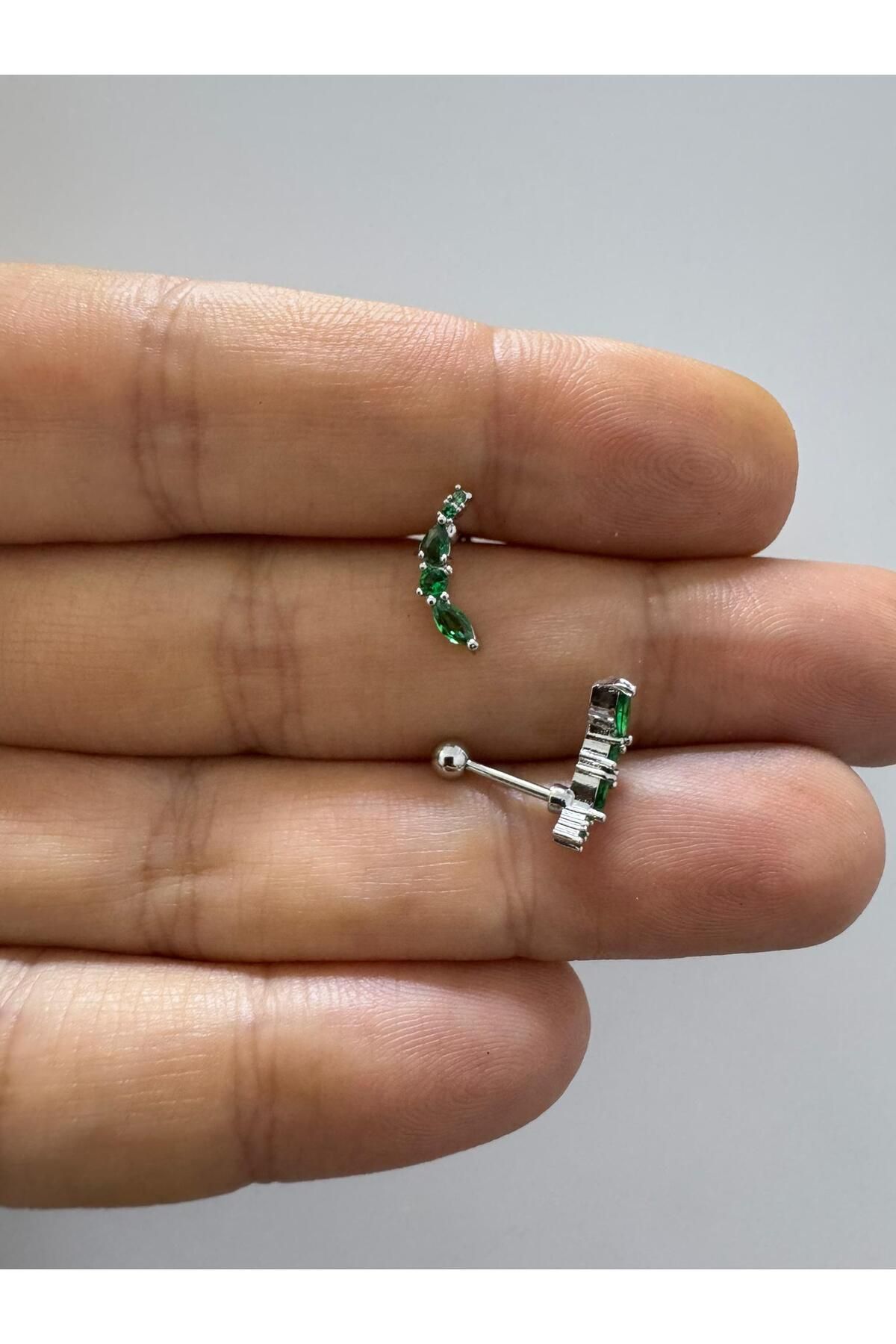 Arescollection ZİRKON TAŞLI HELİX TRAGUS LOBE UYUMLU 1 ADET PİERCİNG KÜPE