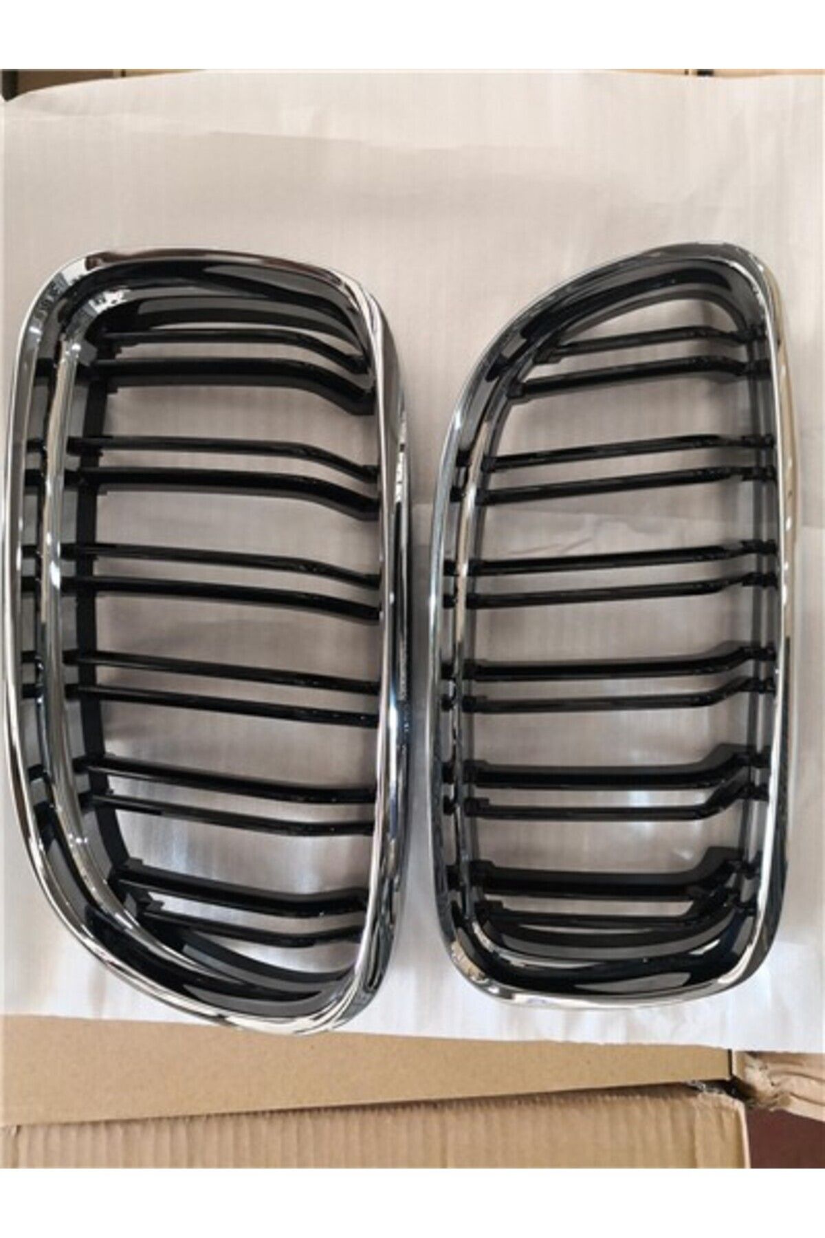 BİZİMPARÇA ÖN PANJUR BÖBREK KROM PARLAK SİYAH ÇİFT ÇITALI SET BMW E90+LCİ 2008-2011 uyumlu