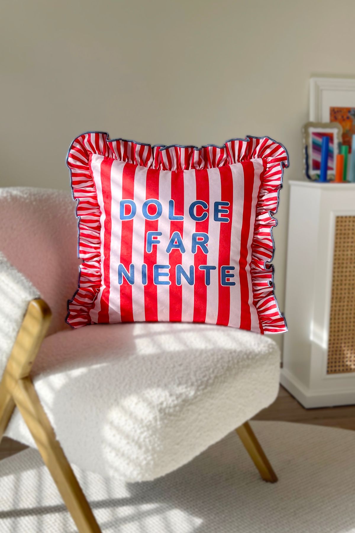 RİTMOHOME Dolce Far Niente Fırfırlı Vintage, Sloganlı, Iskandinav, Bohem 50x50 Dekoratif Yastık(İÇİ DOLGULU)