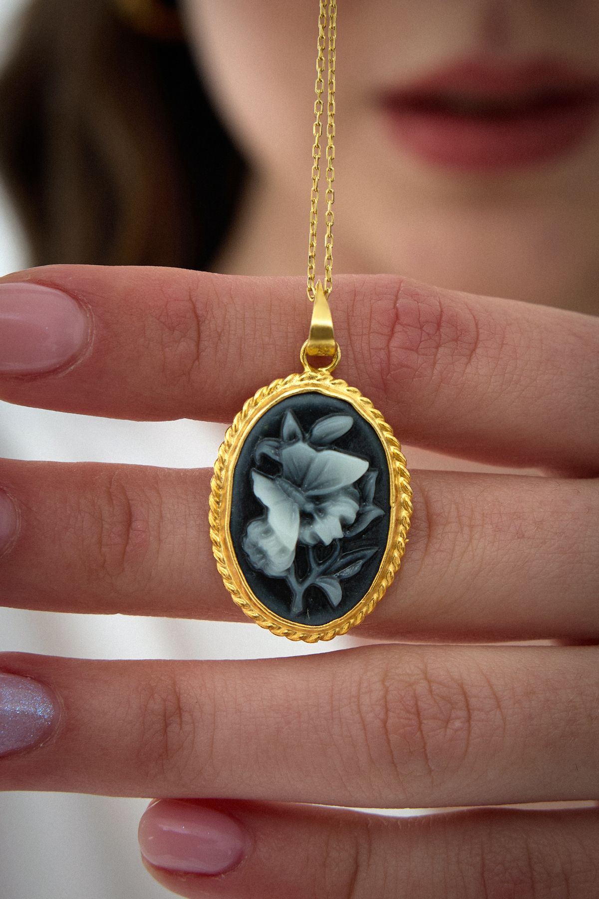 Ricco Jewellery 14 K Gold Kaplama 925 Ayar Gümüş Kelebek Madalyon Kolye