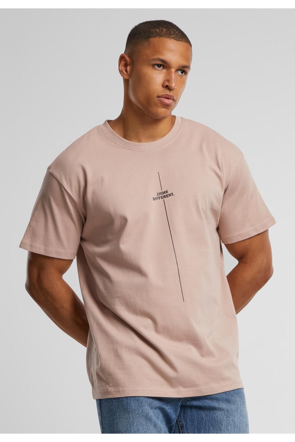 Merchcode-Herren Think Different Heavy Oversized Tee 3