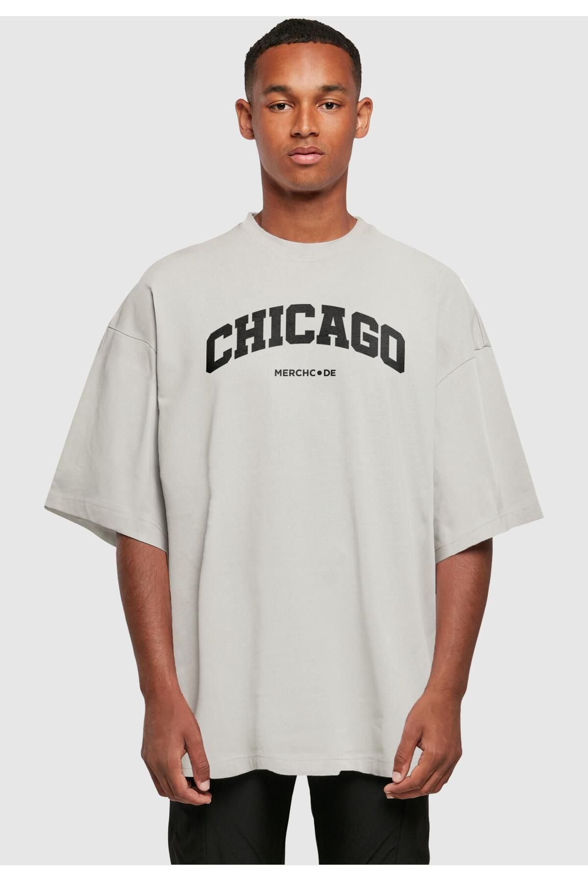 Merchcode-Herren Chicago Wording - Huge Tee 3