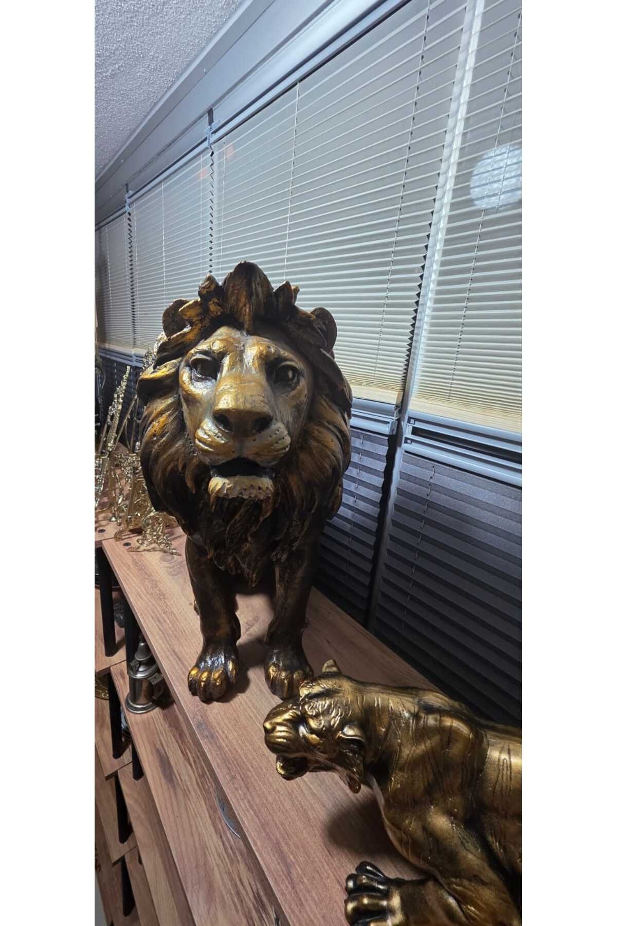 BIBLO Polyester Büyük boy Arslan biblo 50 cm