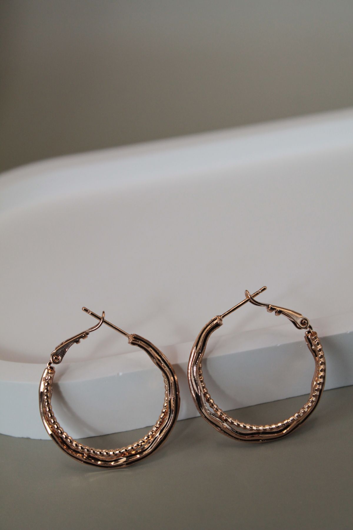 Luvix Design Çift Dokulu Xuping Halka Küpe - Rose Gold Renk