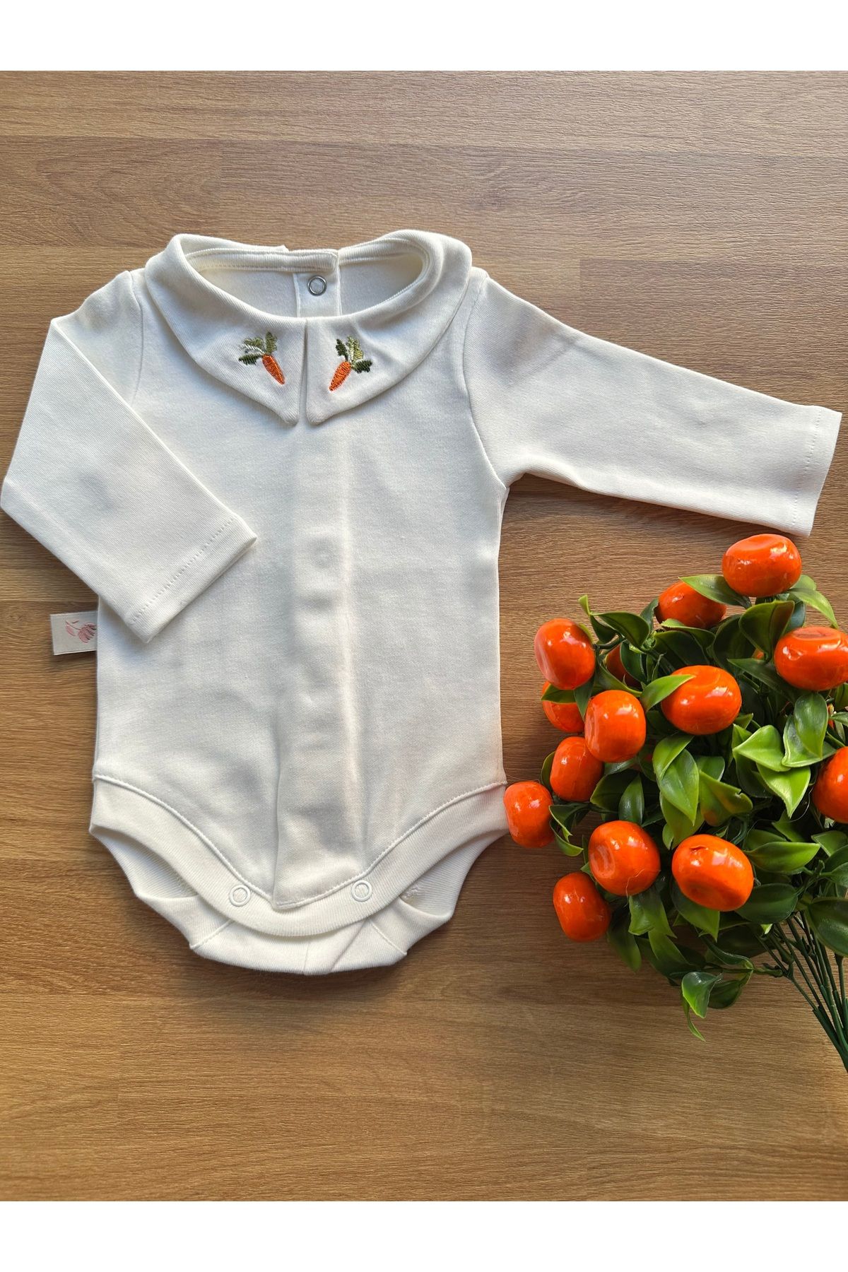 Mama Miel Baby Havuç Nakışlı Çıtçıtlı Bebek Body | Carrot Embroidered Cotton Bodysuit - %100 Pamuk, Snap