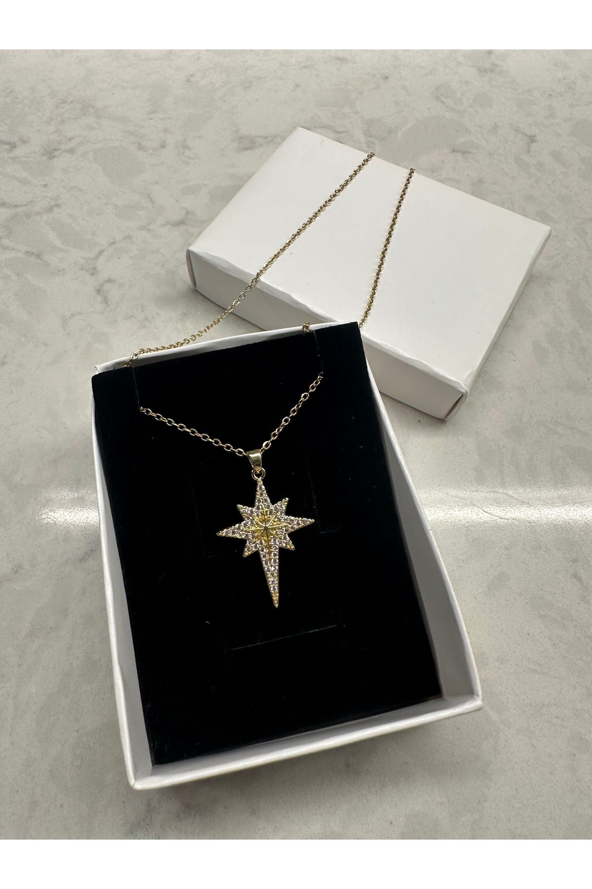 Shop west Kuzey Yıldızı Çarm Gold Kolye