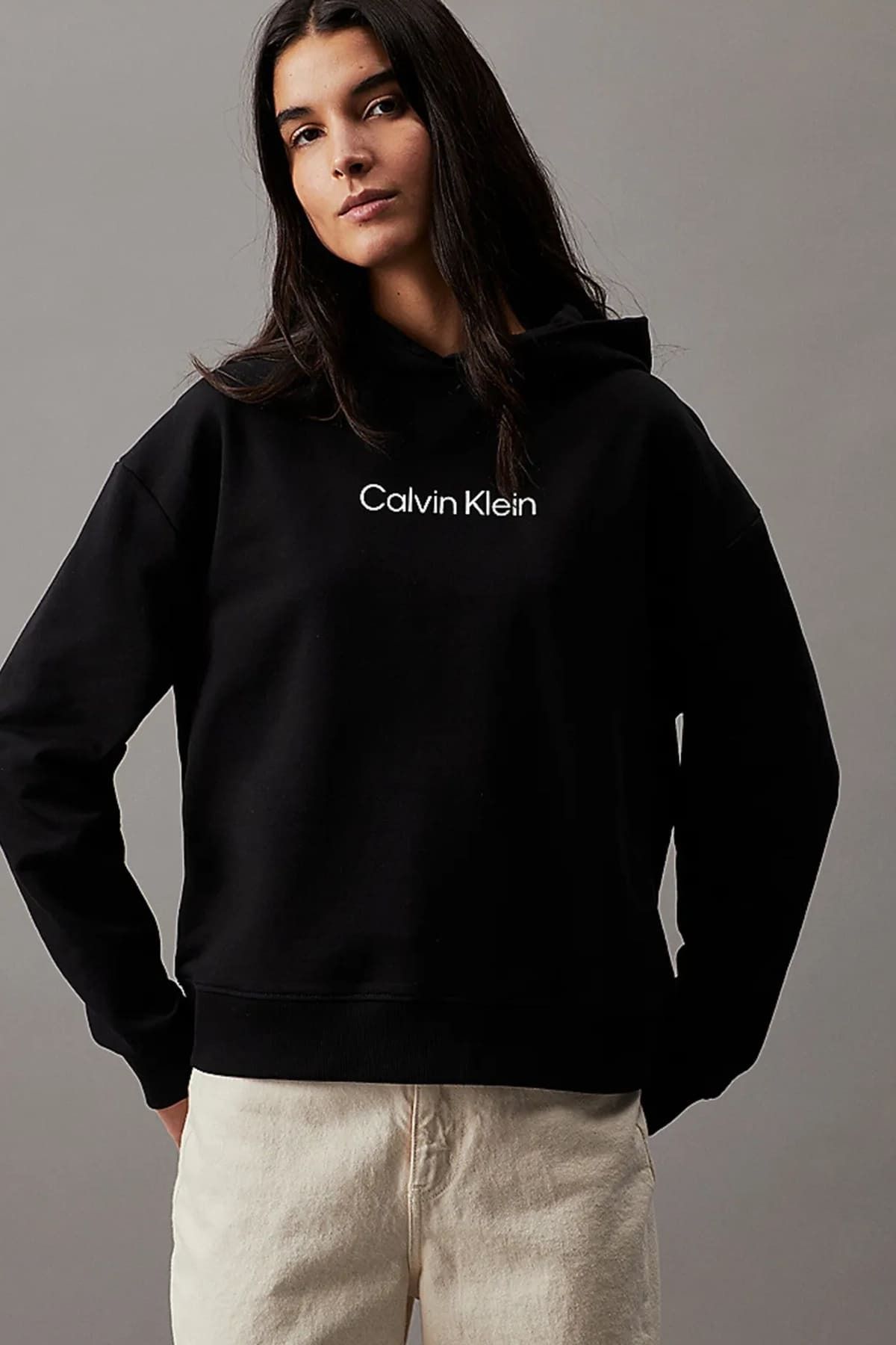 Calvin Klein Kadın Hero Logo Sweatshirt - Siyah