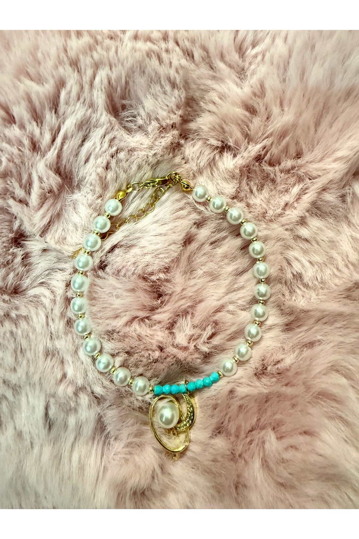 Butik Gold Detaylı İnci ve Turkuaz Taşlı Çelik Bileklik - Suya Dayanıklı