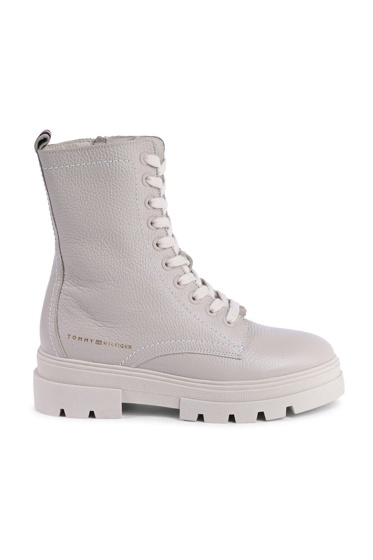 Tommy Hilfiger-Stílusos megjelenésű női WedGe sarkú csizma - gumitalp, logó | Krém | fw0fw06732-bitter 1