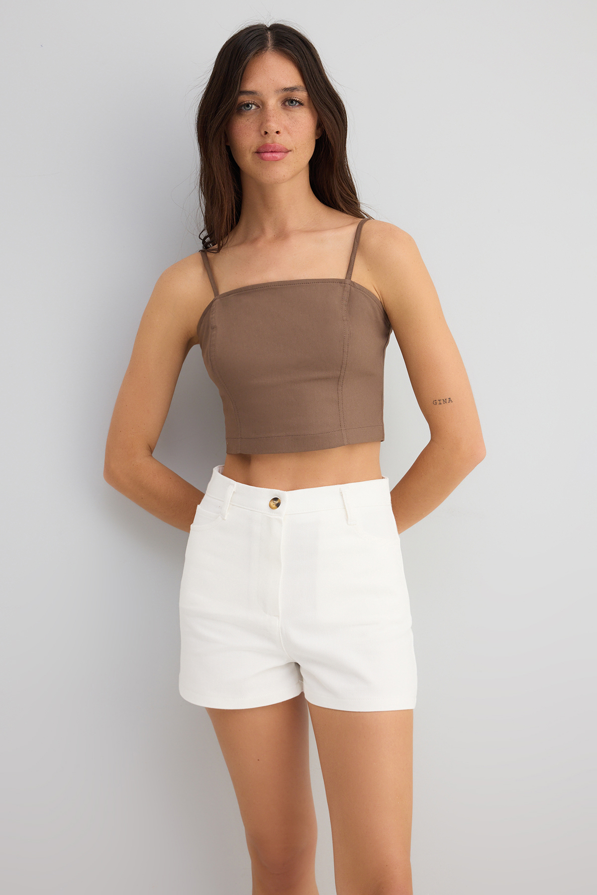 Trendyolmilla  Beyaz Pamuklu Gabardin Mini Şort & Bermuda TWOSS25SR00210 - Görsel 2