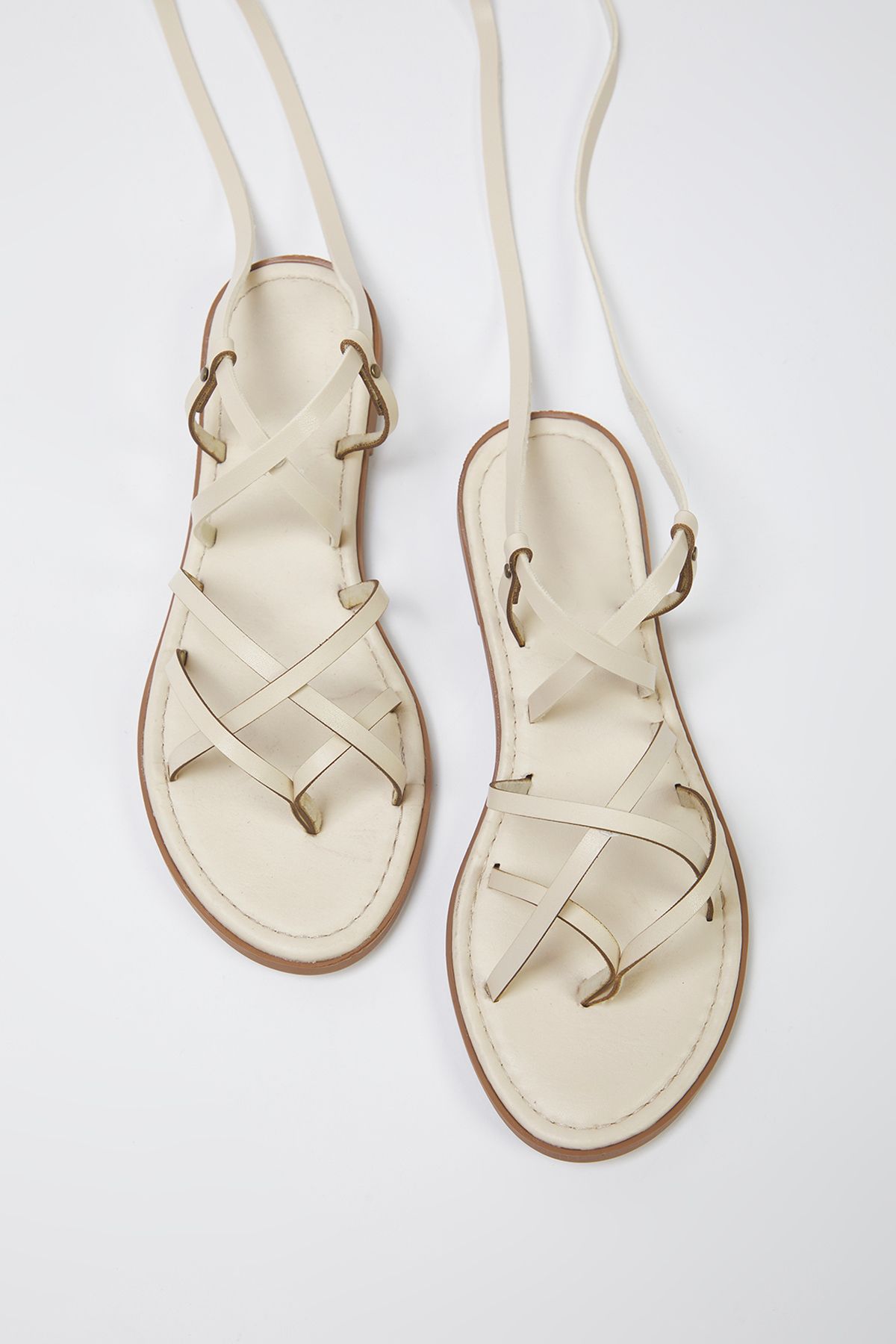 TRENDYOL SHOES Beżowe Sandały Damskie Z Paskiem Na Kostce Kobieta - 40
