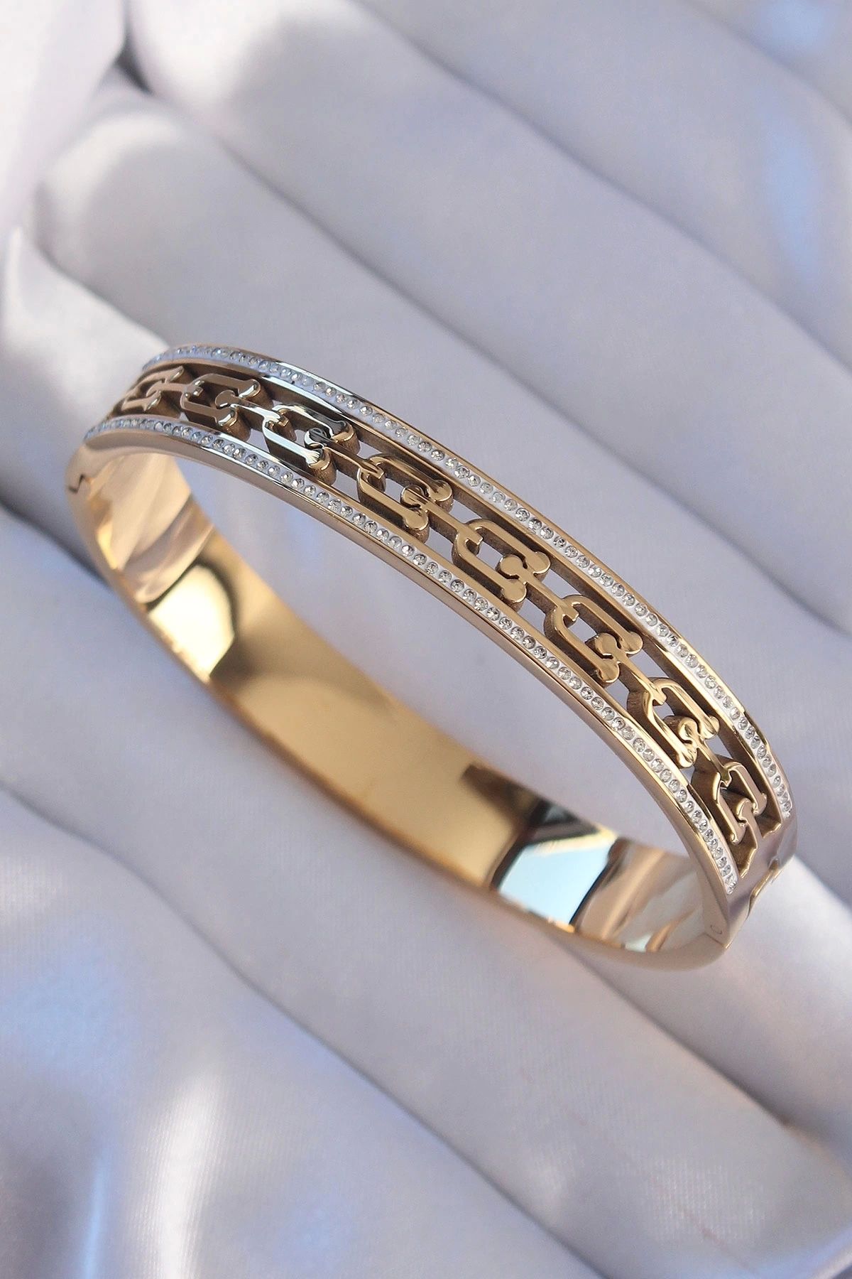 Clariss 316L Çelik Gold Renk Zirkon Taşlı Model Kelepçe