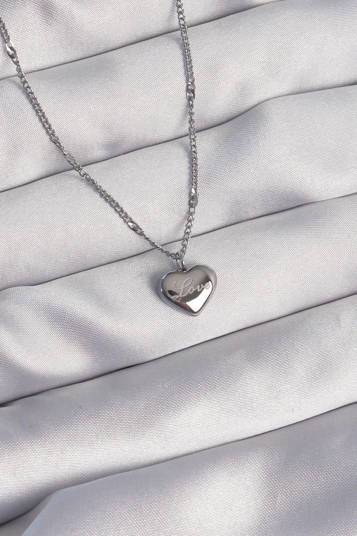 Clariss 316L Çelik Gümüş Renk Kalp Model Love Kolye