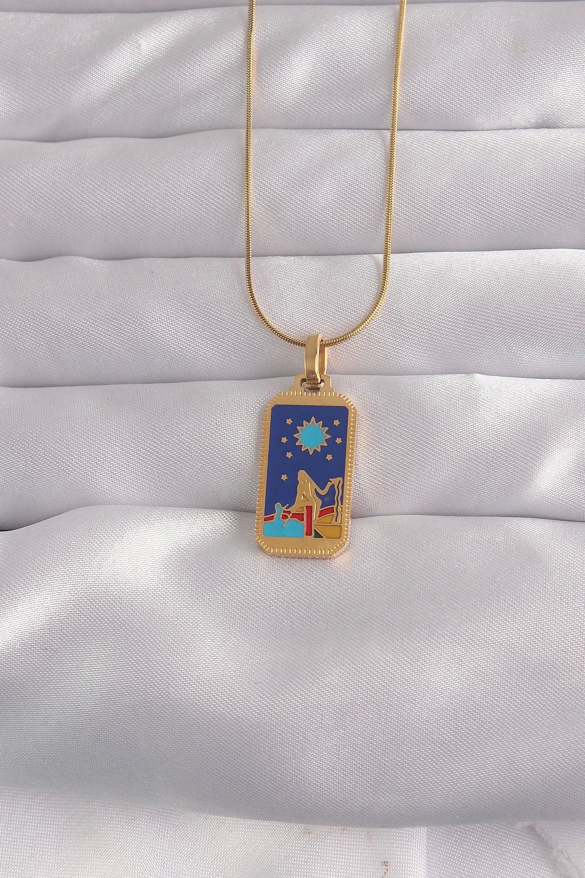 Clariss 316L Çelik Gold Renk Mavi Mineli Kız Figür Tarot Kolye