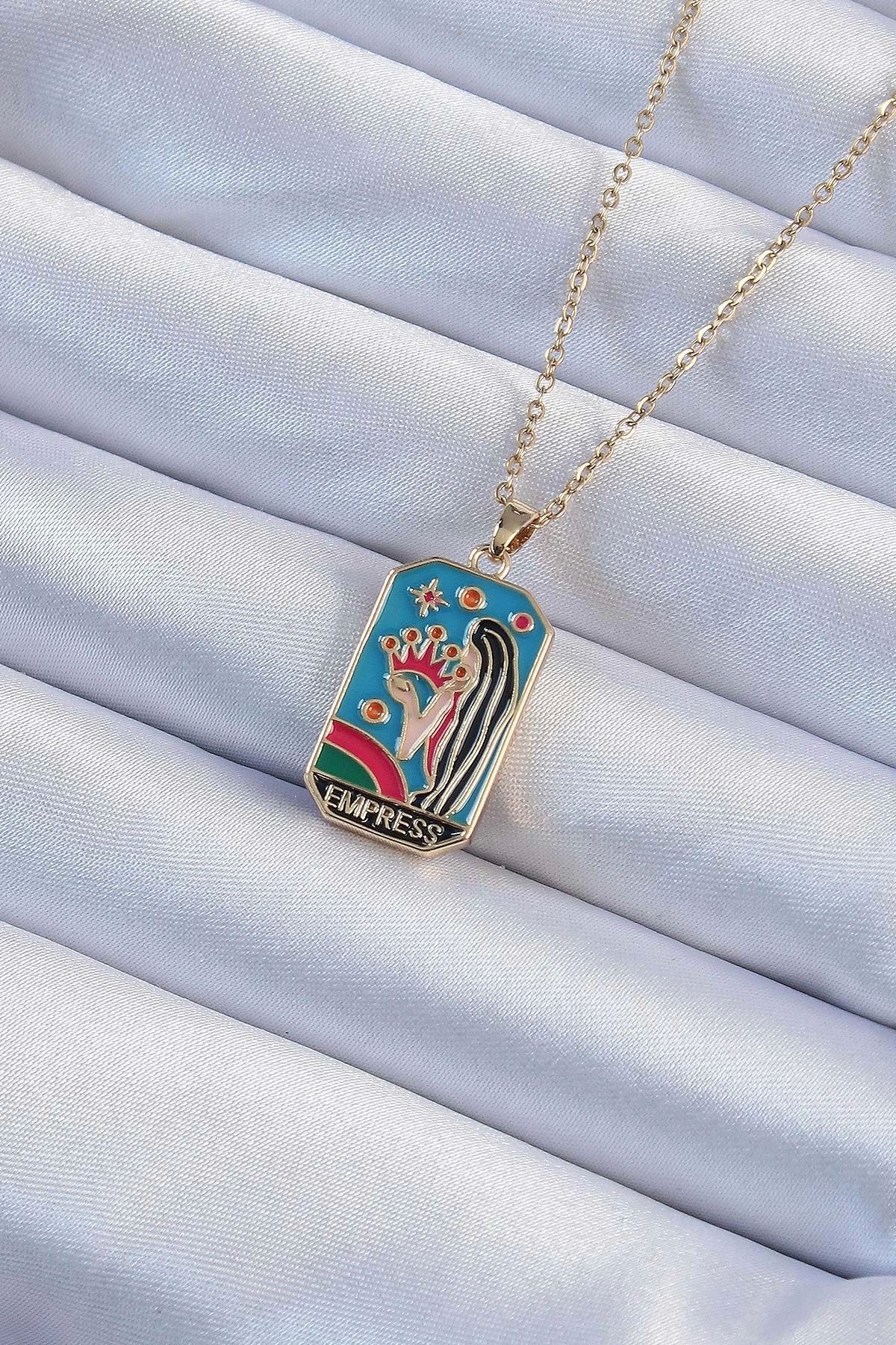 Clariss 316L Çelik Zincir Altın Renk Taç ve Kız Figürlü Renkli Mineli Tarot Kolye