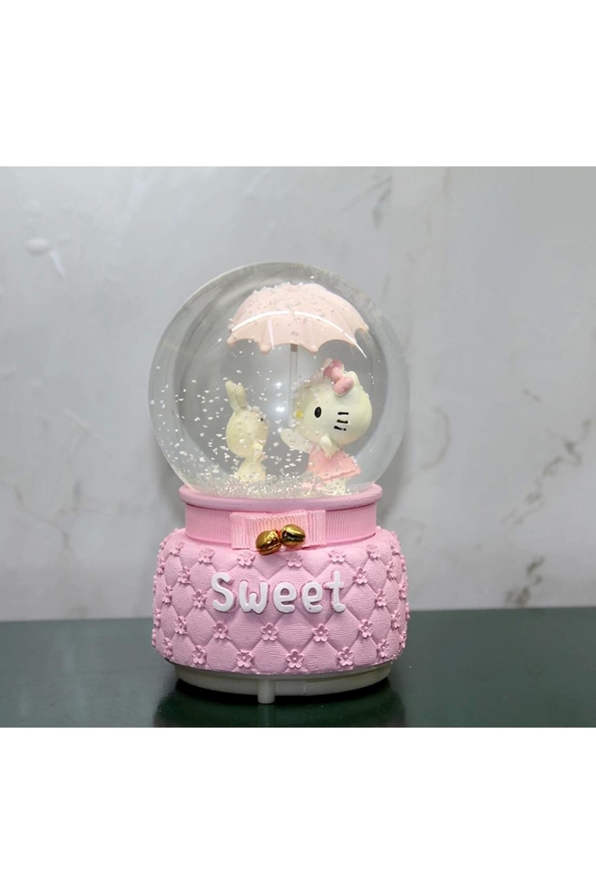 YNT İthalat Hello Kitty Işıklı Müzikli Kar Küresi Orta Boy Alk3042