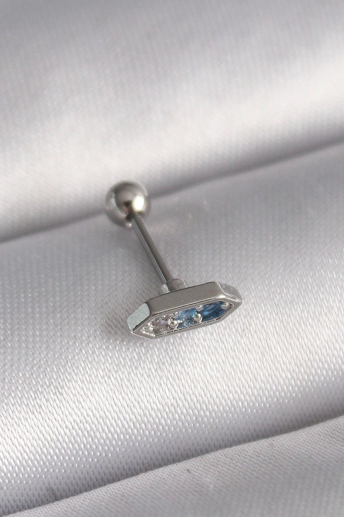 Clariss 316L Çelik Gümüş Renk Mavi Zirkon Taşlı Tragus Piercing