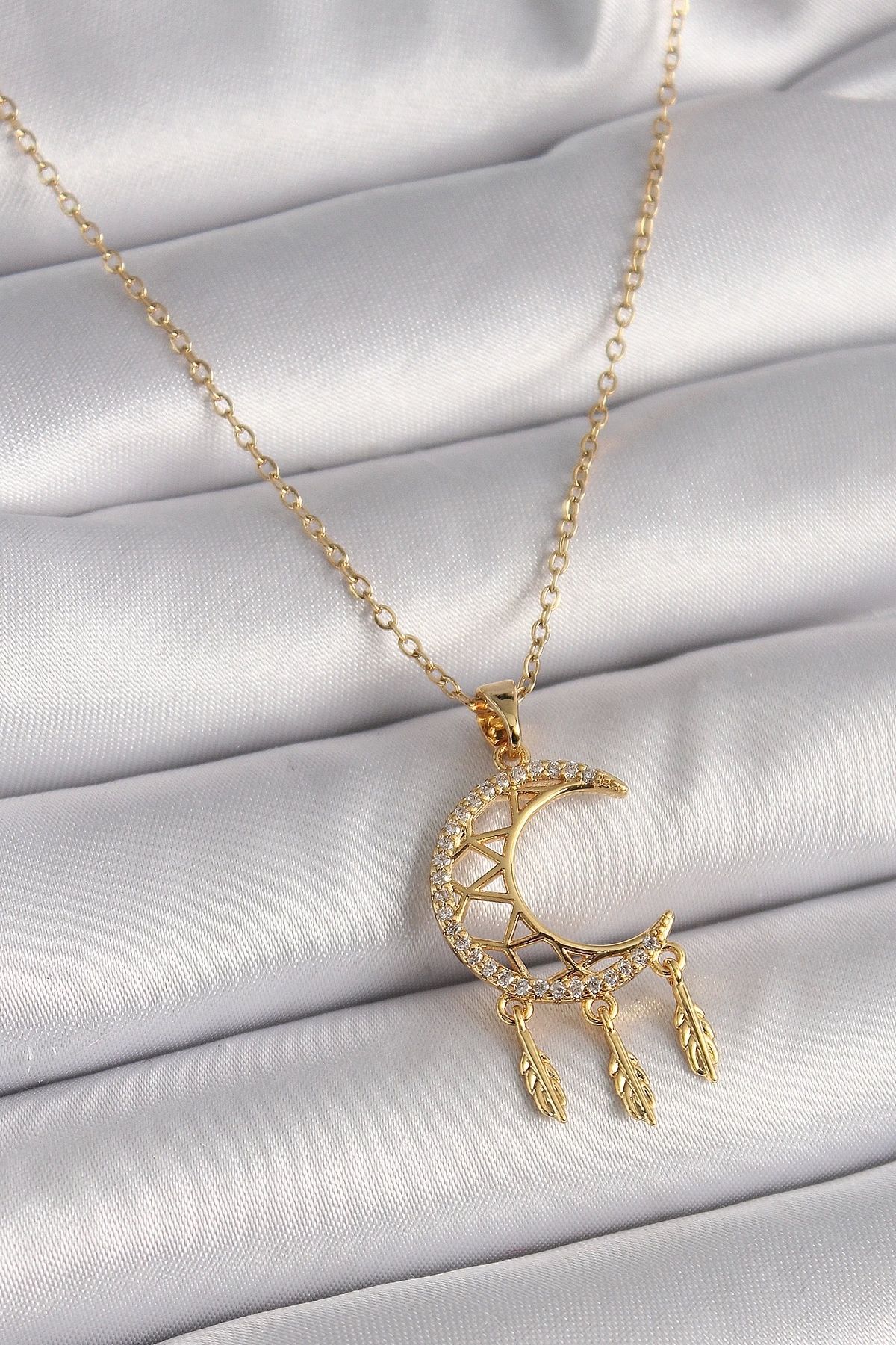 Clariss 316L Çelik Gold Renk Zincir Zirkon Taşlı Hilal Model Sallantı Yaprak Detay Kadın Kolye