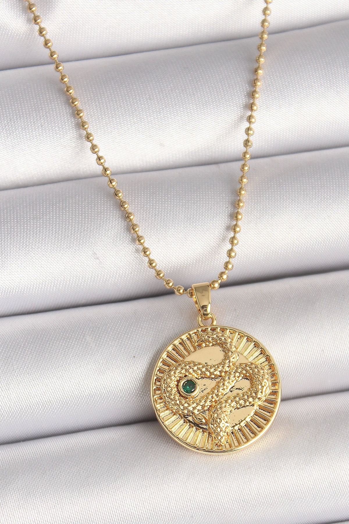 Clariss 316L Çelik Gold Renk Topçuk Zincir Yılan İşlemeli Zirkon Taş Detaylı Madalyon Model Kadın Kolye