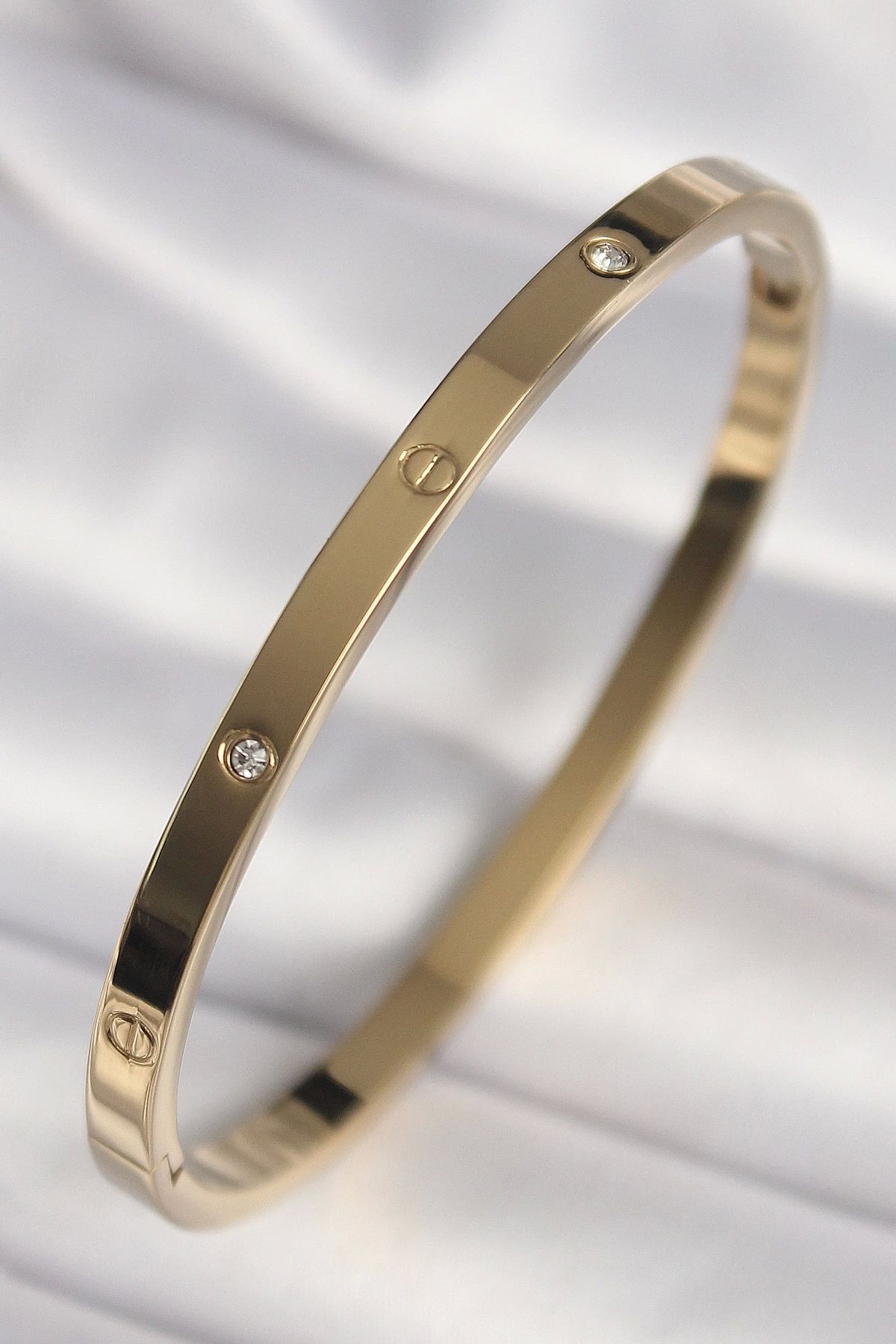 Clariss 316L Çelik Gold Renk Zirkon Taşlı Model Kadın Bilezik