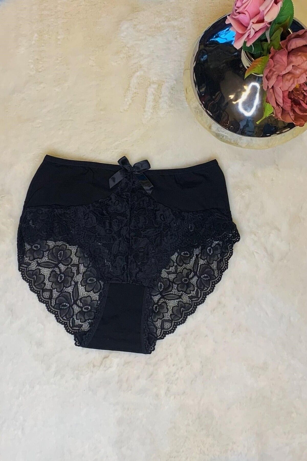 Büyük Moda FİYONK VE DANTEL DETAYLI PAMUKLU KÜLOT