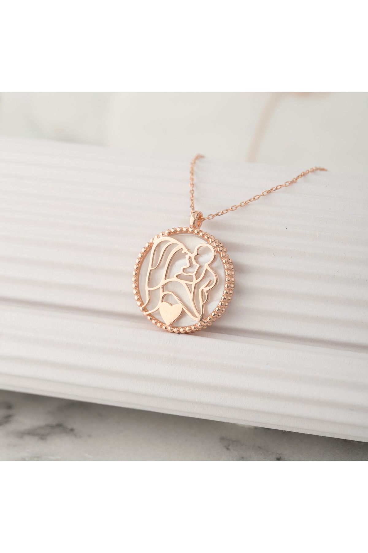 LOTUS JW Anne Bebek Gümüş Kolye | 925 Ayar Gümüş Kolye