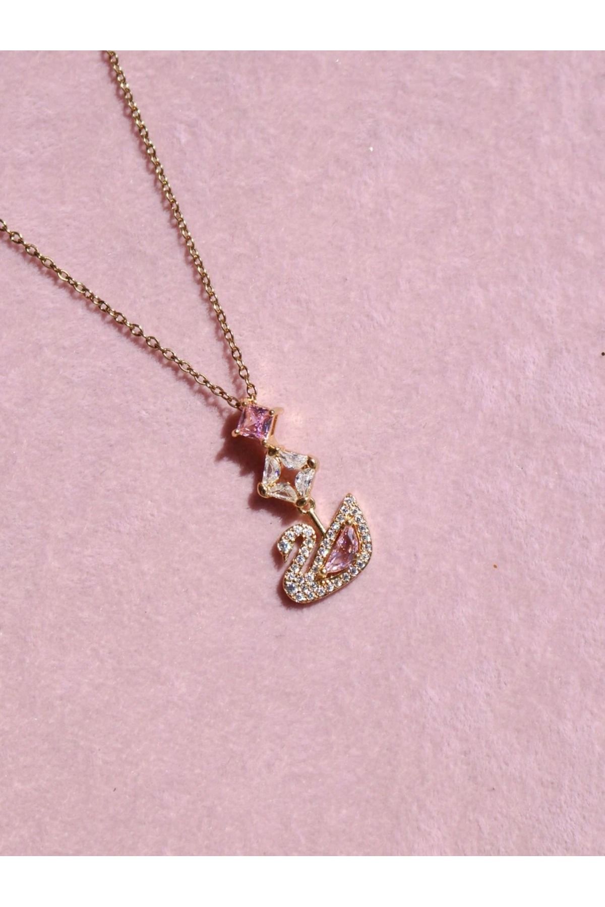 Reorah Collection Pink Swan Shine Çelik Kolye-Işıltılı Pembe Kuğu Çelik Kolye