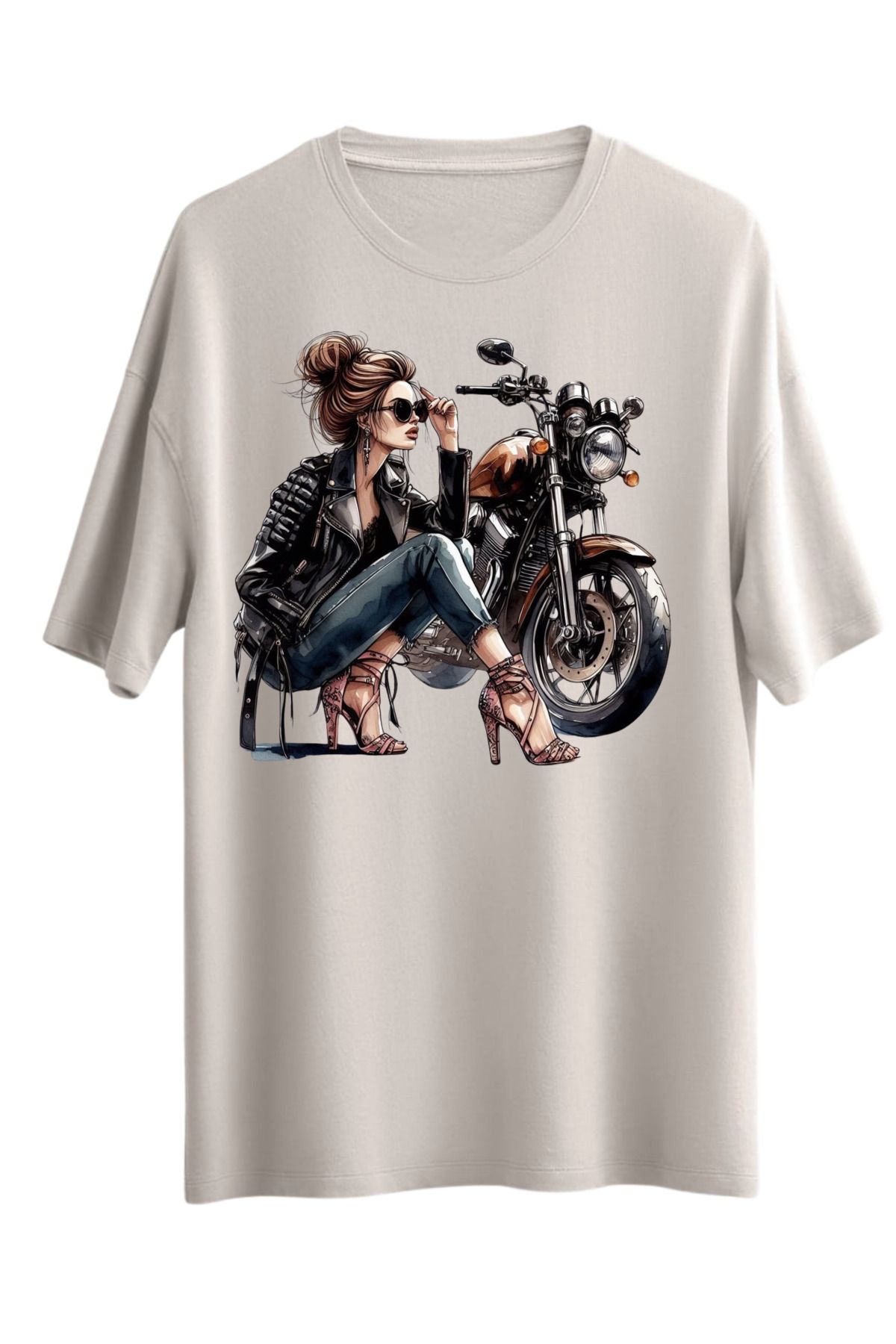 MODA MOTORCU KIZ BASKILI BOL KESİM OVERSİZE OMUZU DÜŞÜK T-SHİRT %100 PAMUK