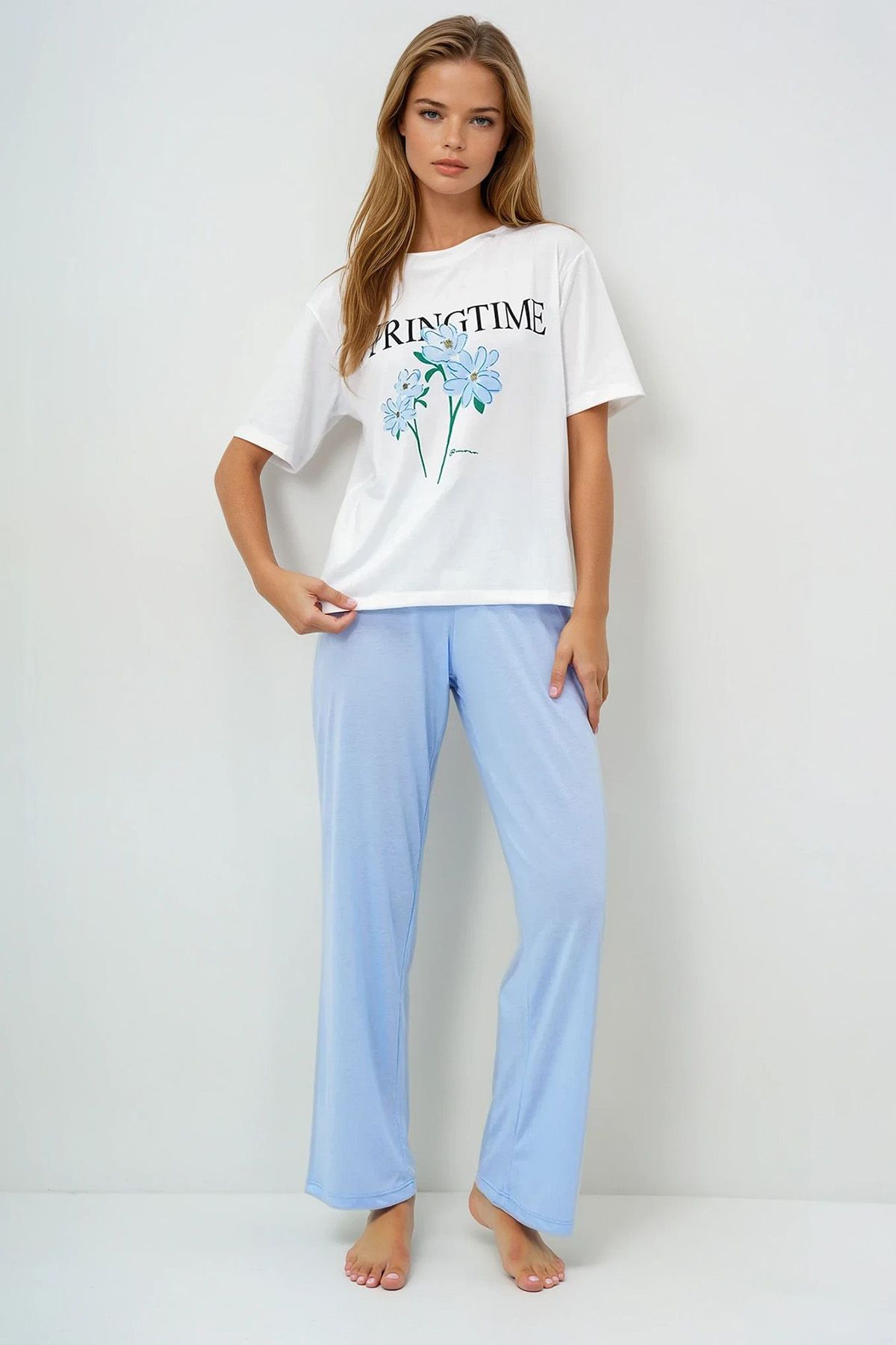VAGGON Bisiklet Yaka Baskılı T-Shirt Ve Düz Renk Pantolonlu Pijama Takımı
