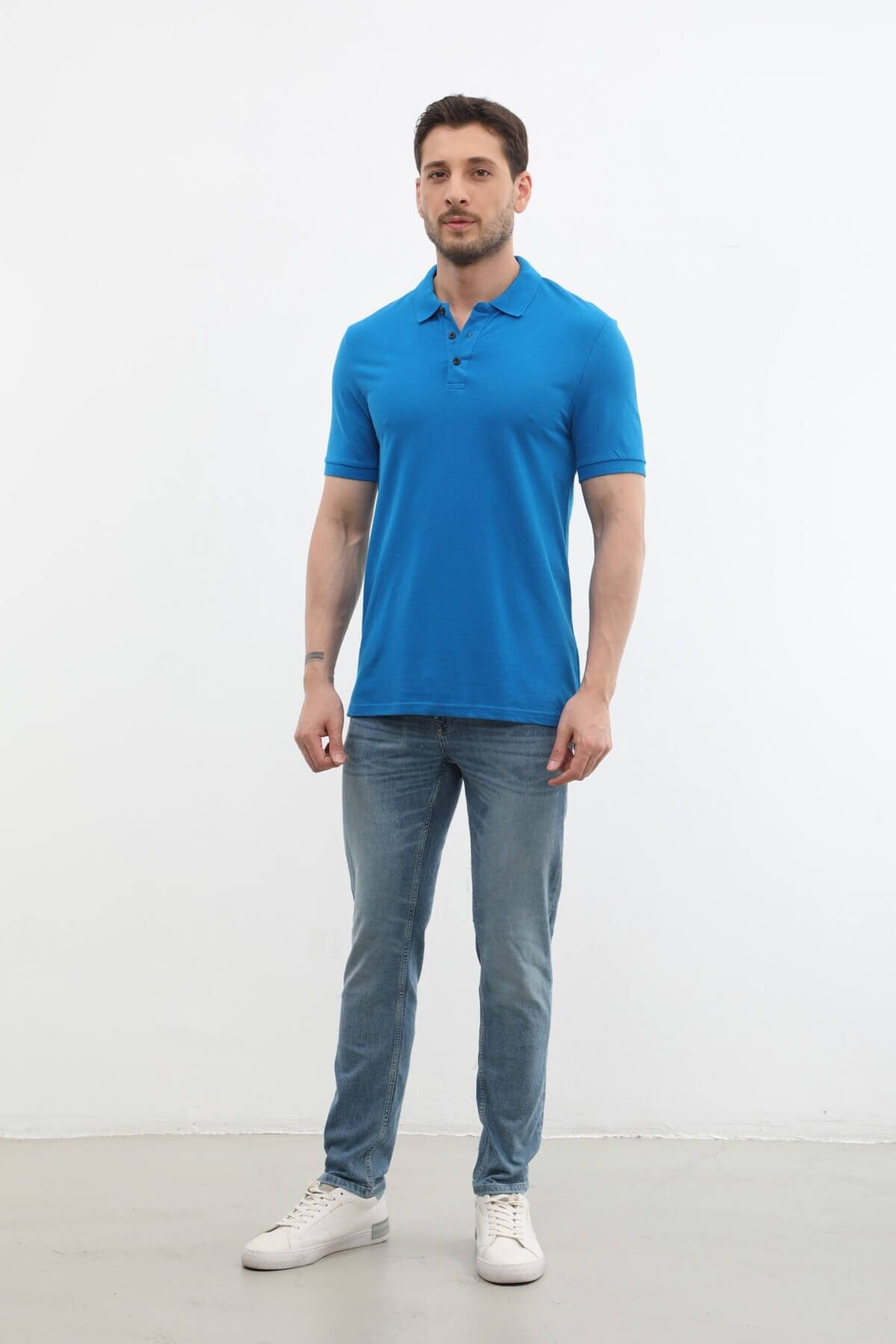 complete the look image
