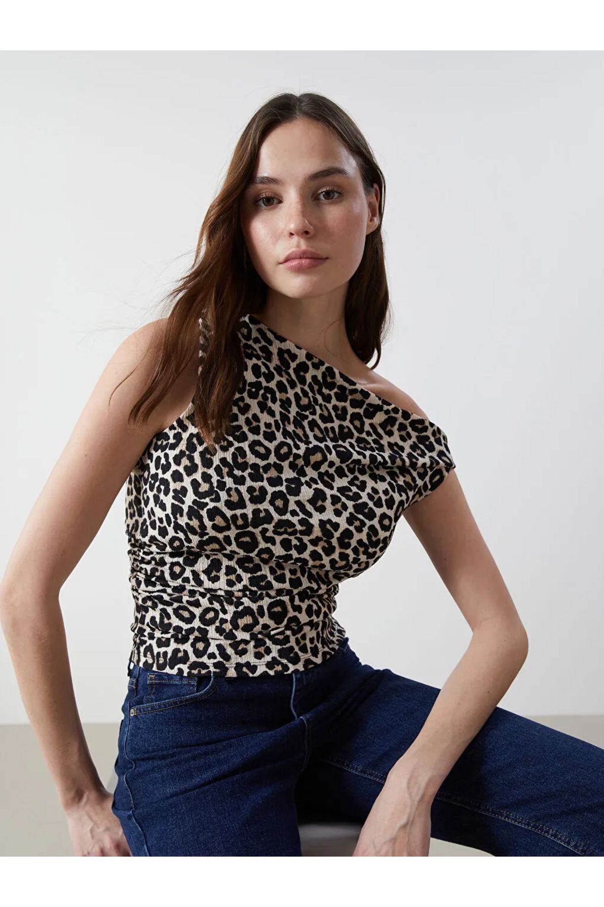LC Waikiki LCW Vision Ekru Kayık Yaka Leopar Desenli Kadın Bluz